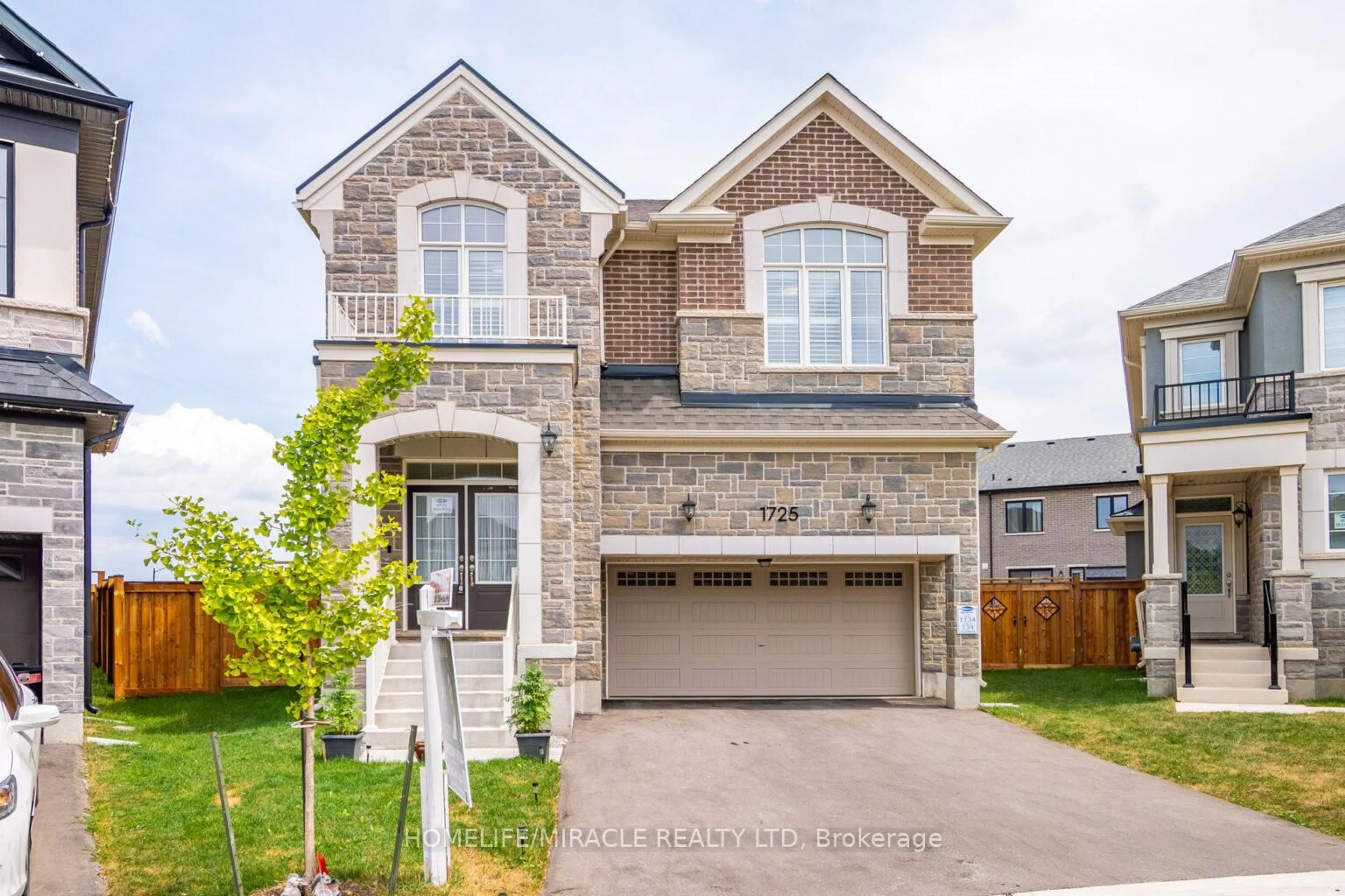 Home with brick exterior material, street for 1725 Thames Circ, Milton Ontario L9E 1Y5
