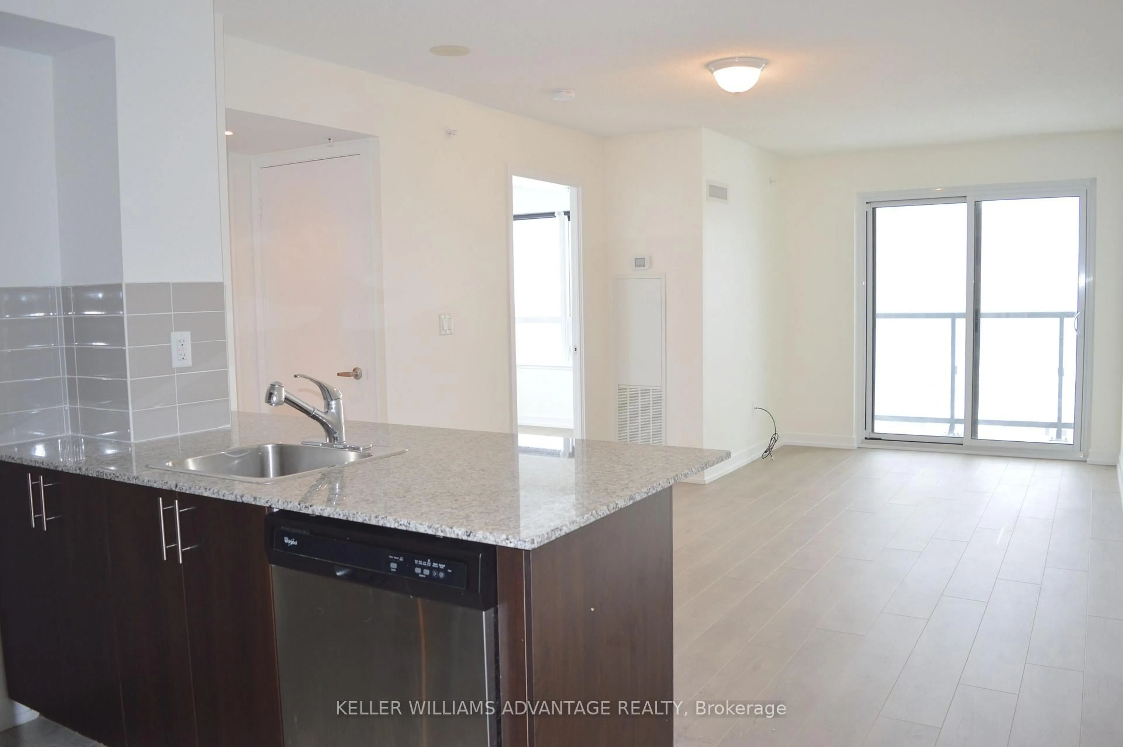 Standard kitchen, unknown for 1420 Dupont St #1408, Toronto Ontario M6H 4J8