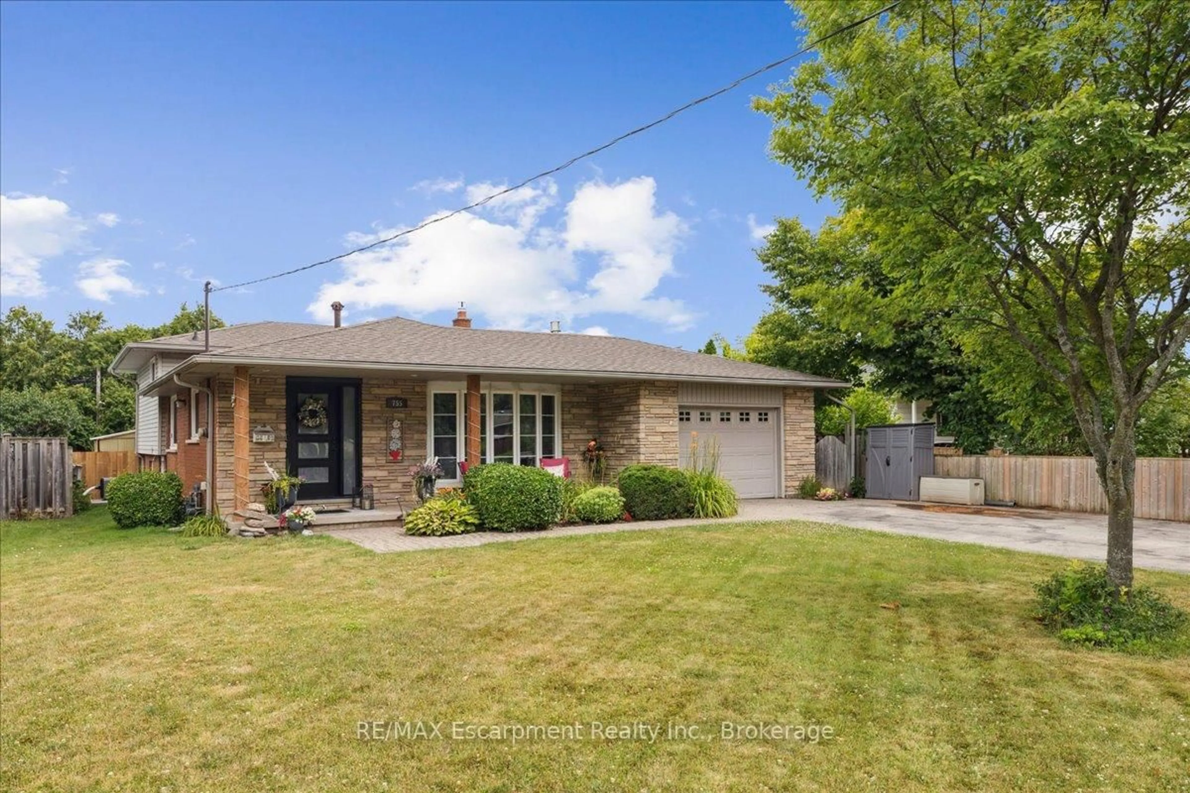 Home with brick exterior material, street for 755 Parker Cres, Burlington Ontario L7R 3A5