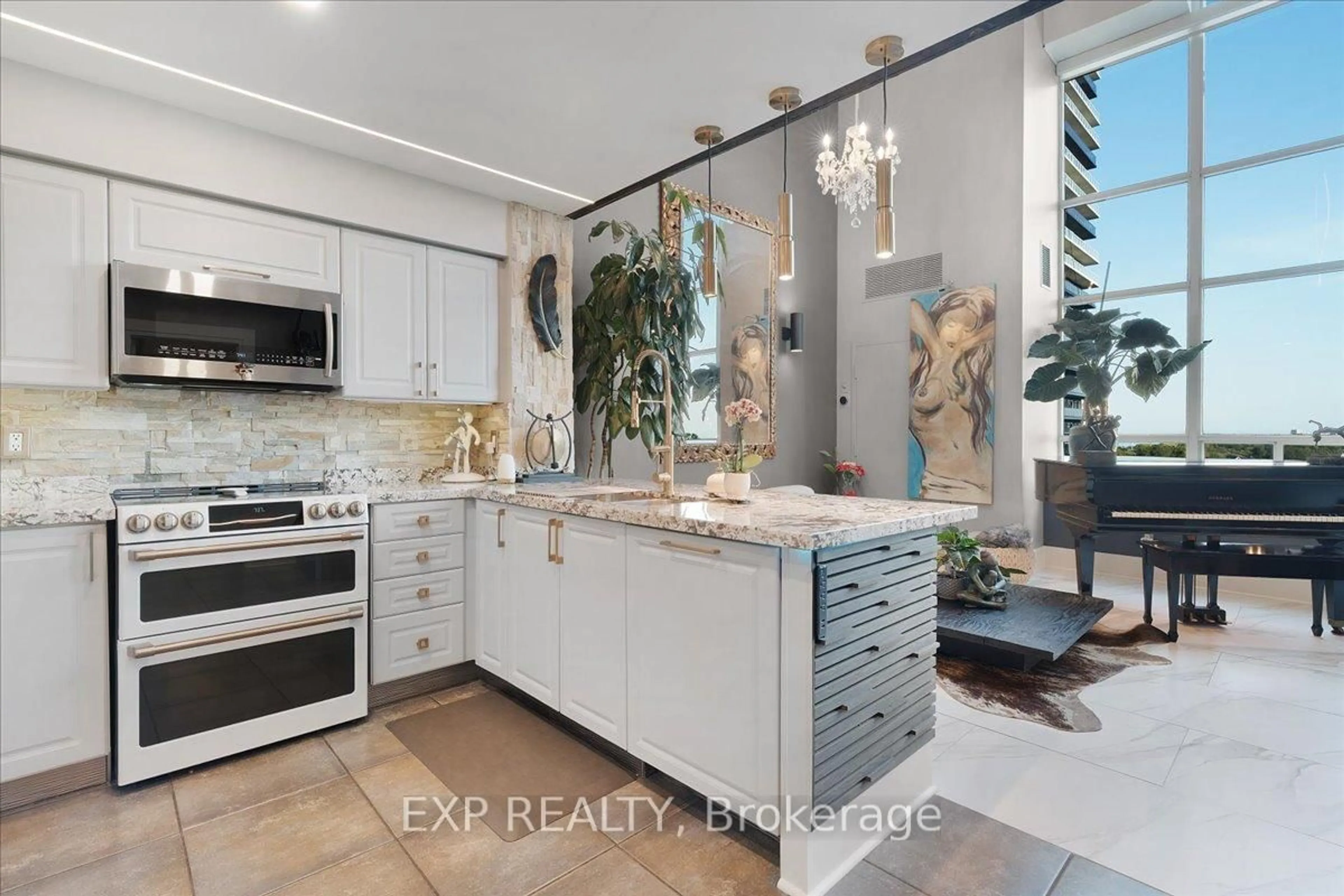 Open concept kitchen, ceramic/tile floor for 300 Manitoba St #416, Toronto Ontario M8Y 4G6