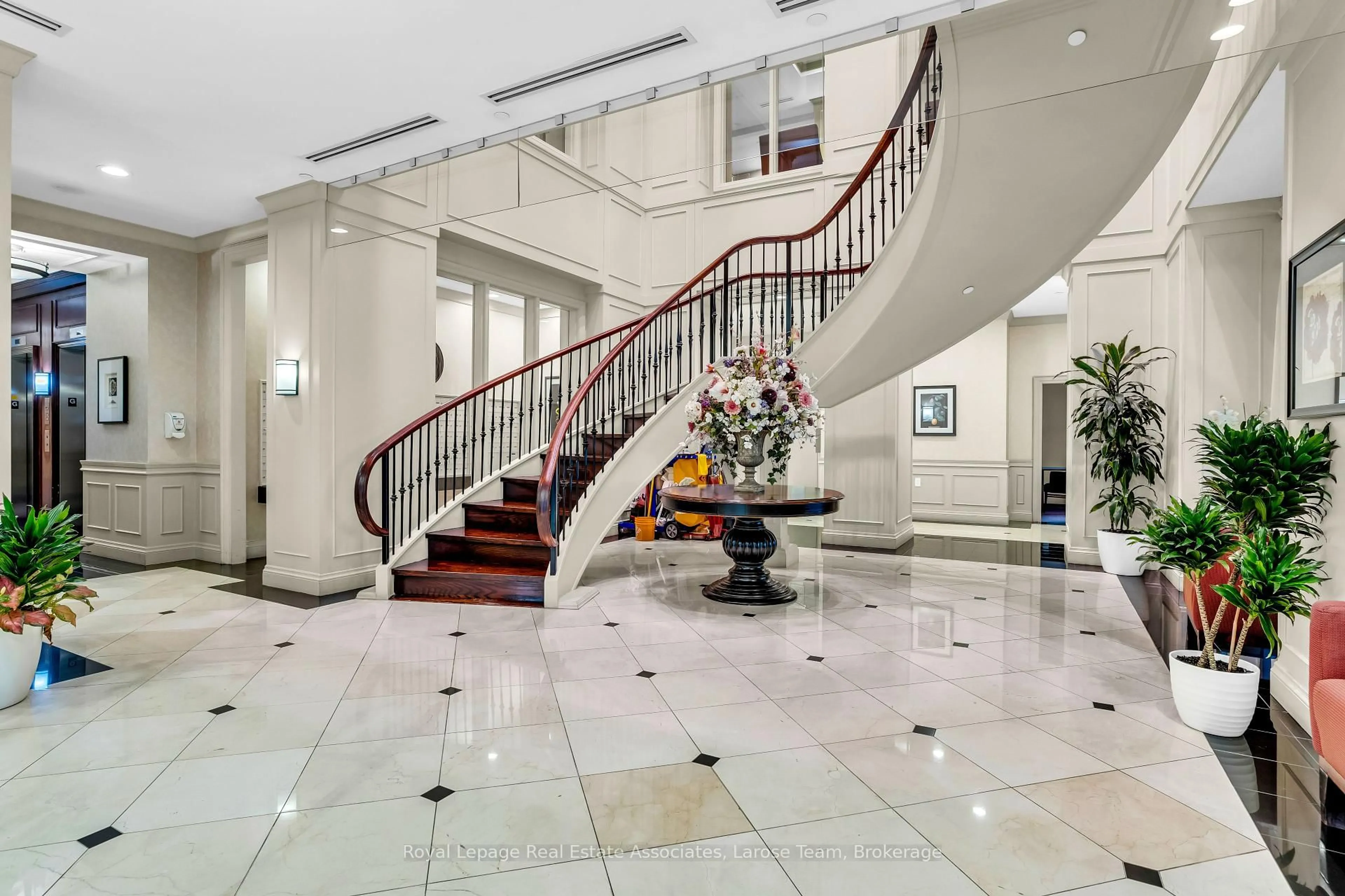 Lobby for 3 Marine Parade Dr #1707, Toronto Ontario M8V 3Z5