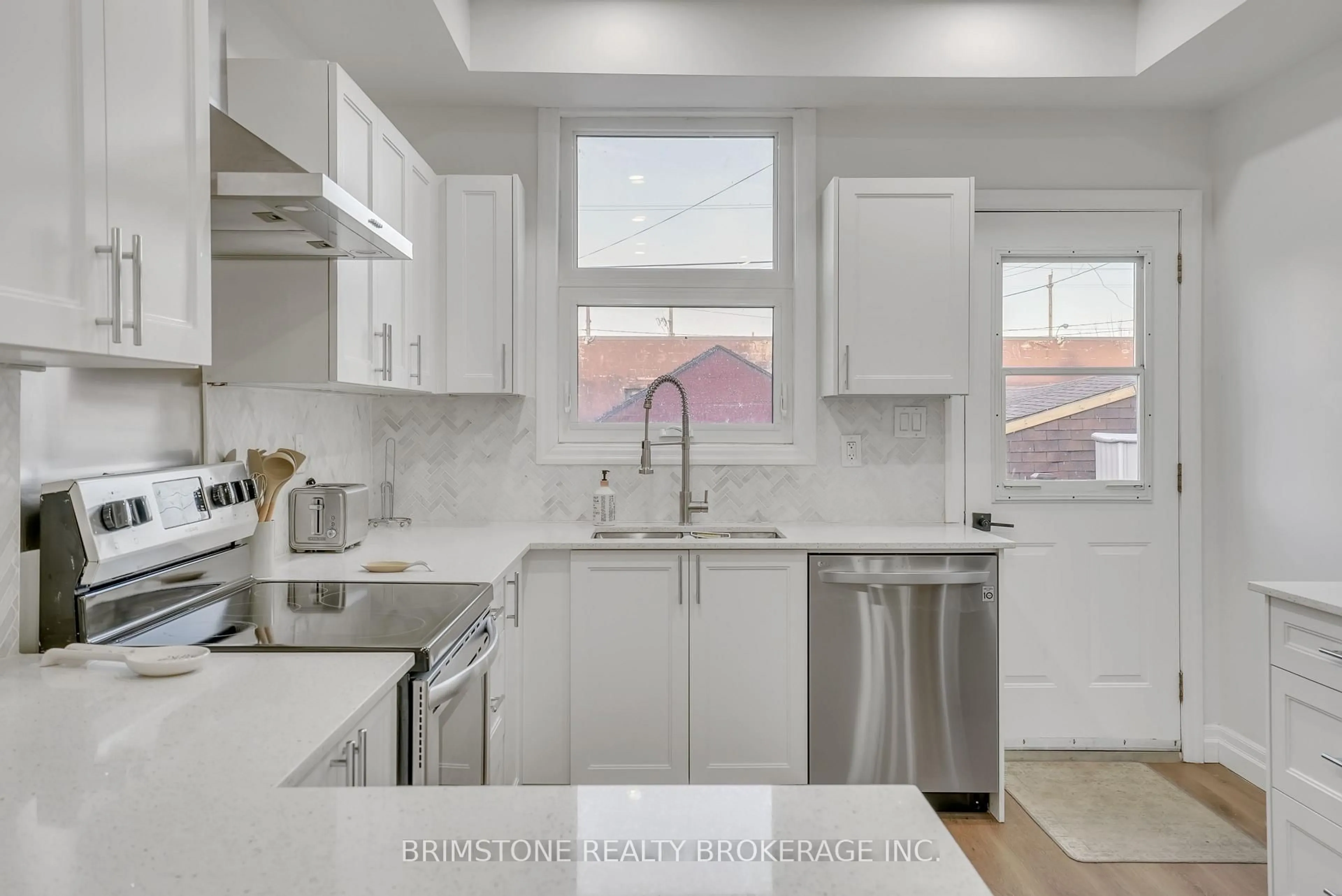 Unknown for 130 Mulock Ave, Toronto Ontario M6N 3C6