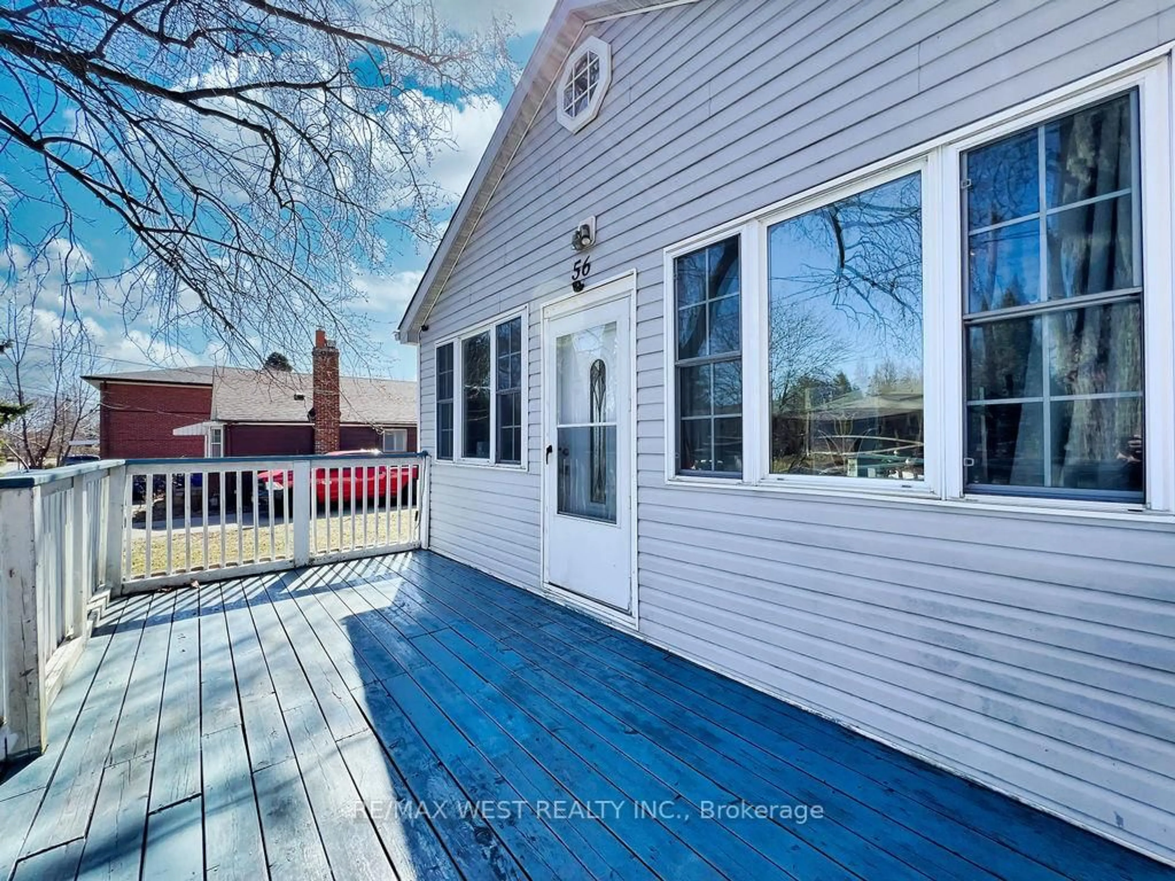 A pic from outside/outdoor area/front of a property/back of a property/a pic from drone, water/lake/river/ocean view for 56 Forty First St, Toronto Ontario M8W 3N6