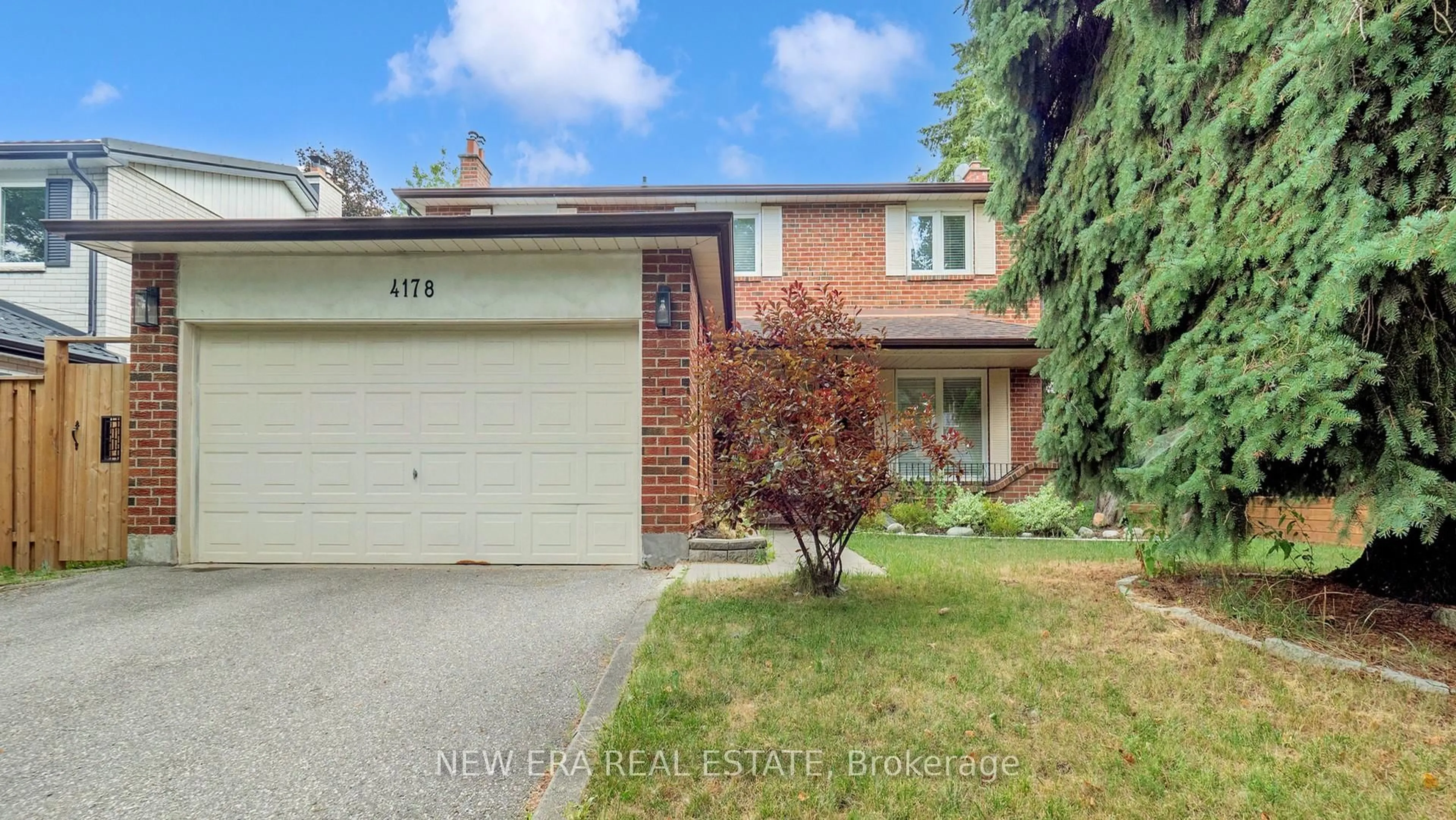 Home with brick exterior material, street for 4178 Garnetwood Chse, Mississauga Ontario L4W 2G7