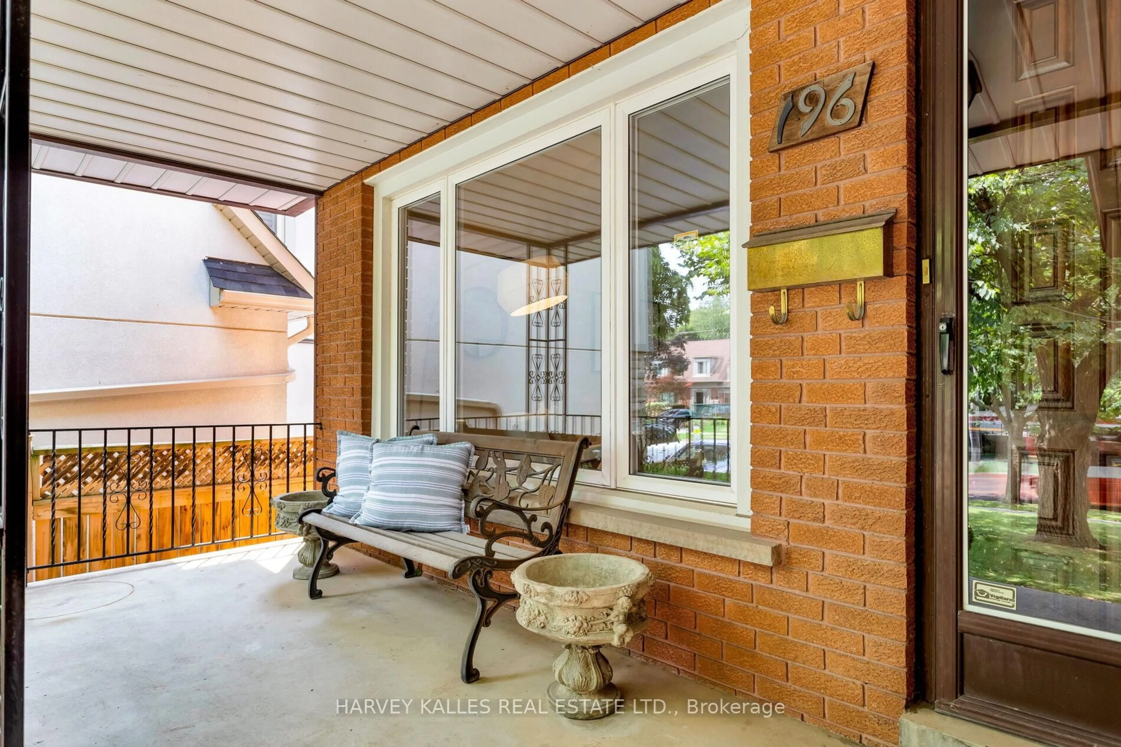 Unknown for 196 Prince Edward Dr, Toronto Ontario M8Y 3X2