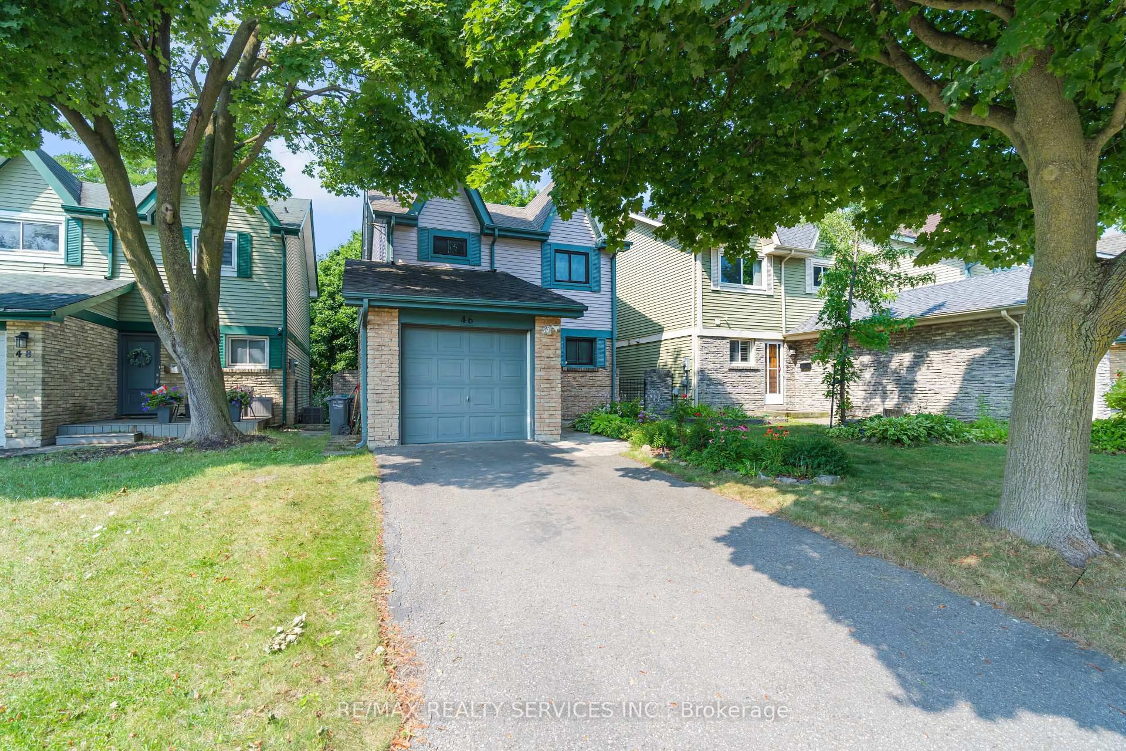 A pic from outside/outdoor area/front of a property/back of a property/a pic from drone, street for 46 Sutter Ave, Brampton Ontario L6Z 1G7