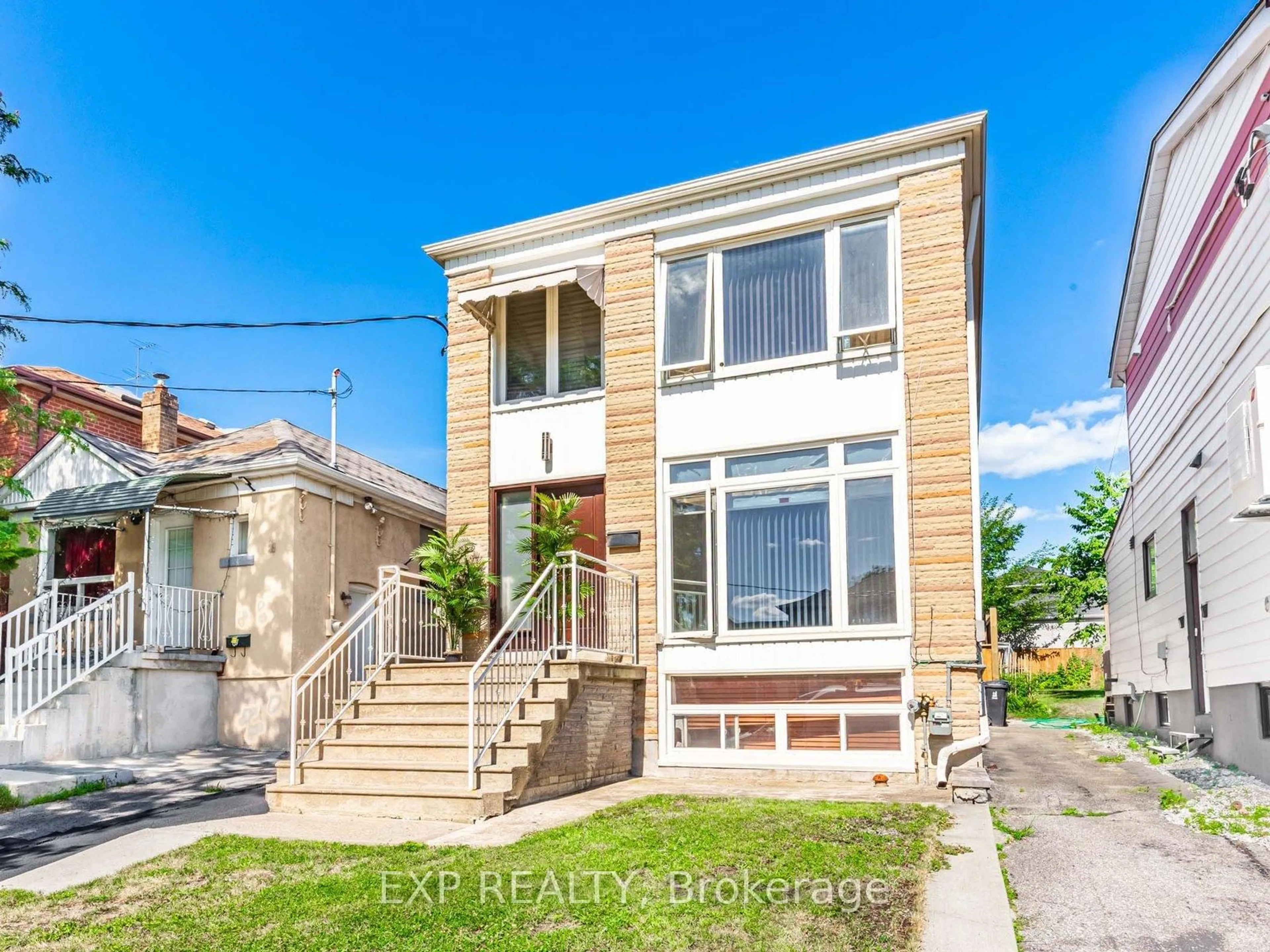 Unknown for 65 Branstone Rd, Toronto Ontario M6E 4E3