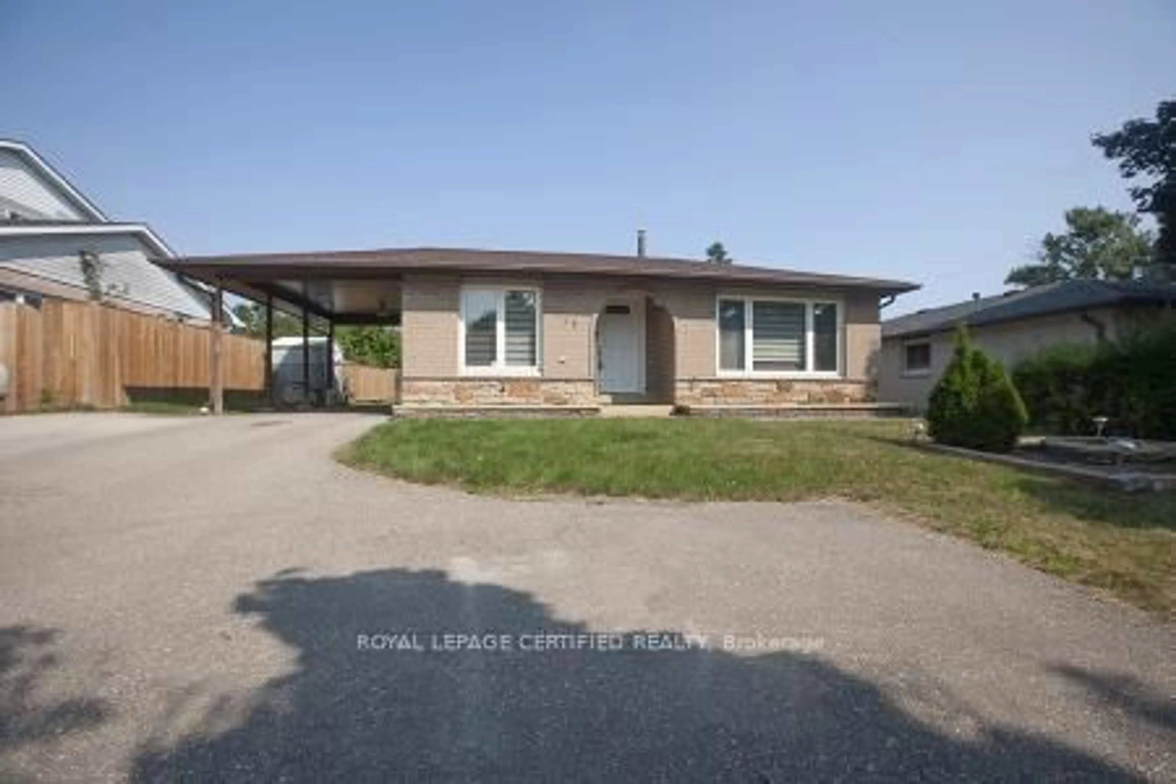 Unknown for 516 Woodward Ave, Milton Ontario L9T 3B8