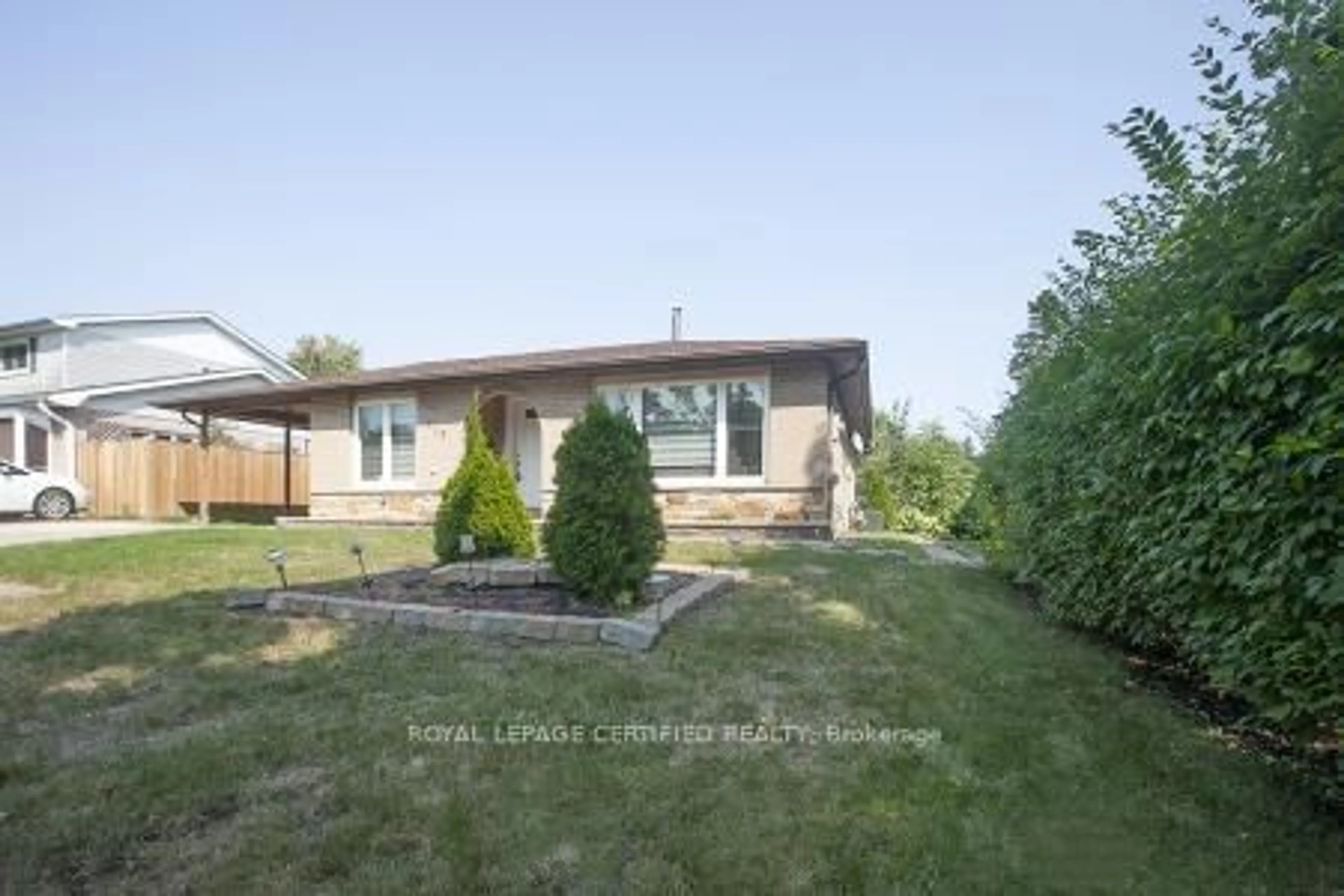 Unknown for 516 Woodward Ave, Milton Ontario L9T 3B8