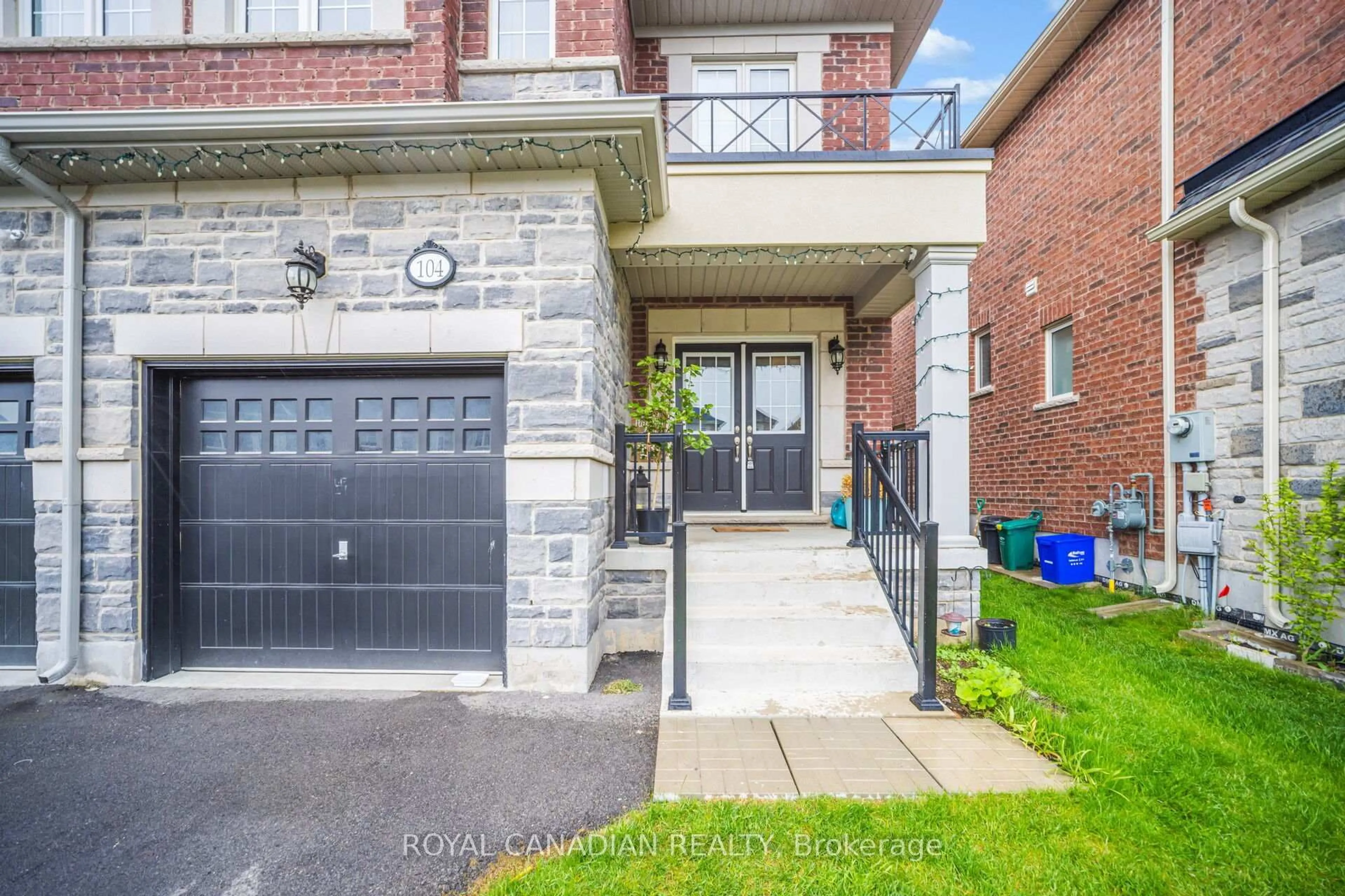 Home with brick exterior material, street for 104 Branigan Cres, Halton Hills Ontario L7G 0M8