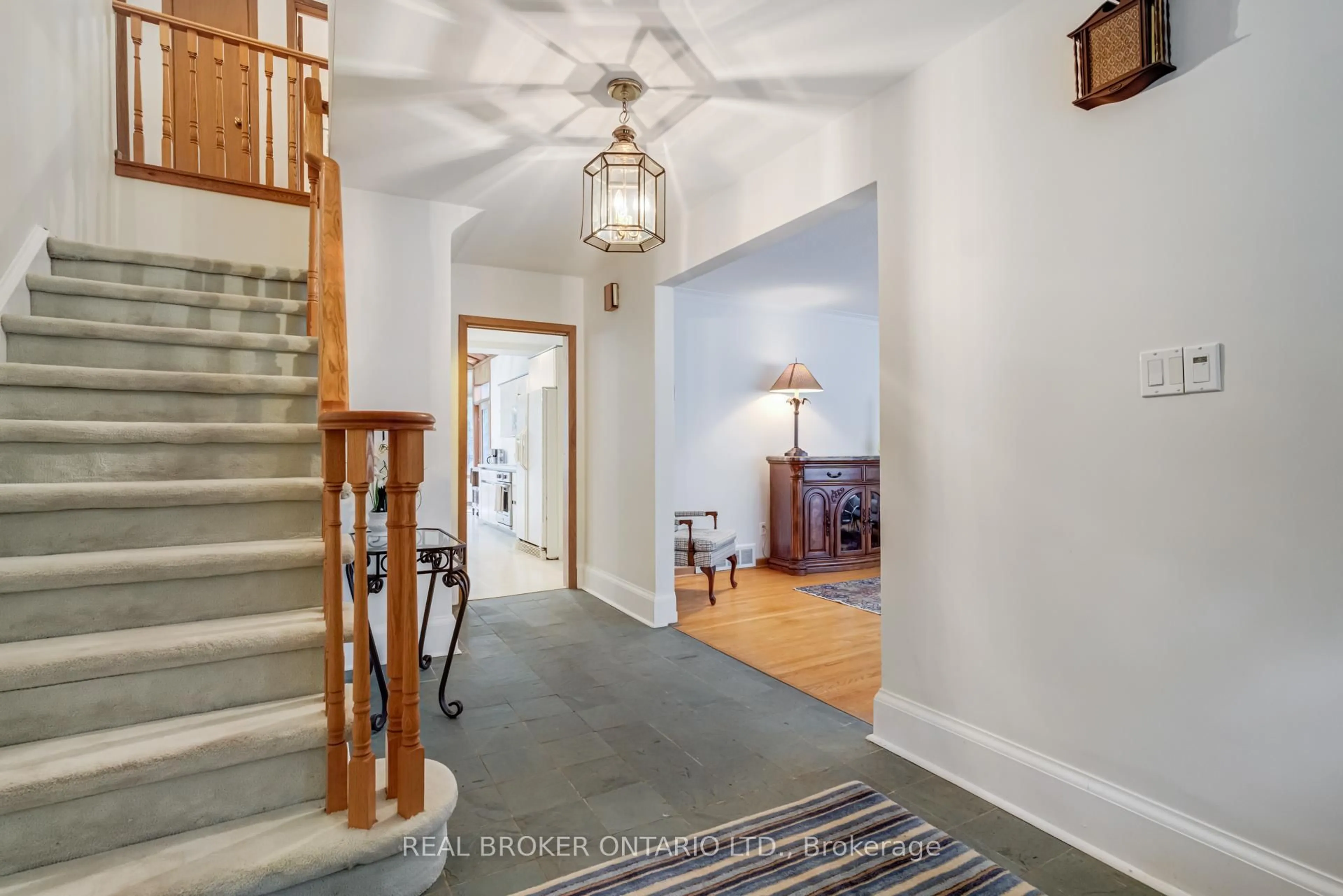 Indoor foyer for 18 Burnt Log Cres, Toronto Ontario M9C 2J8