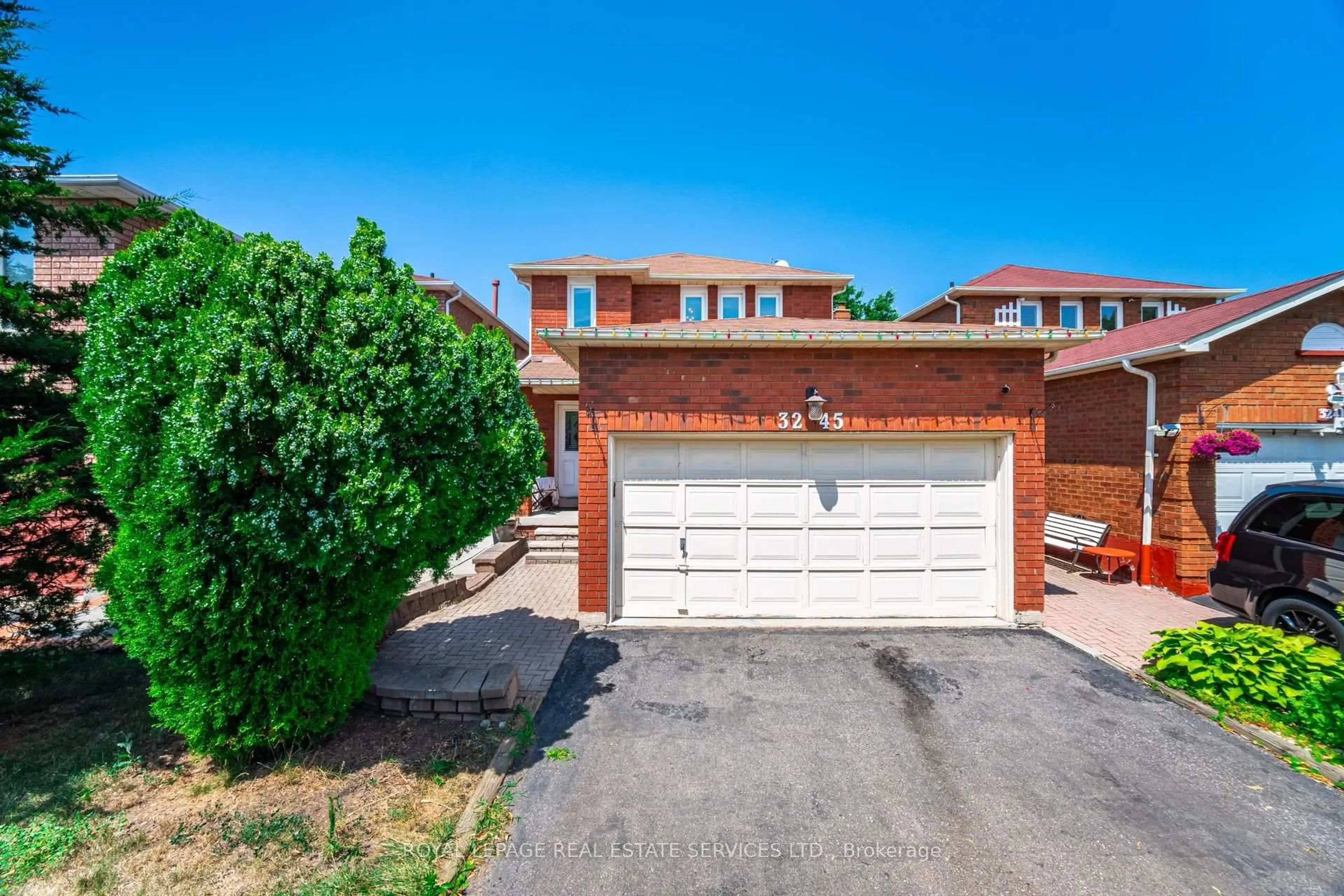 Home with brick exterior material, street for 3245 Aubrey Rd, Mississauga Ontario L5L 5C8