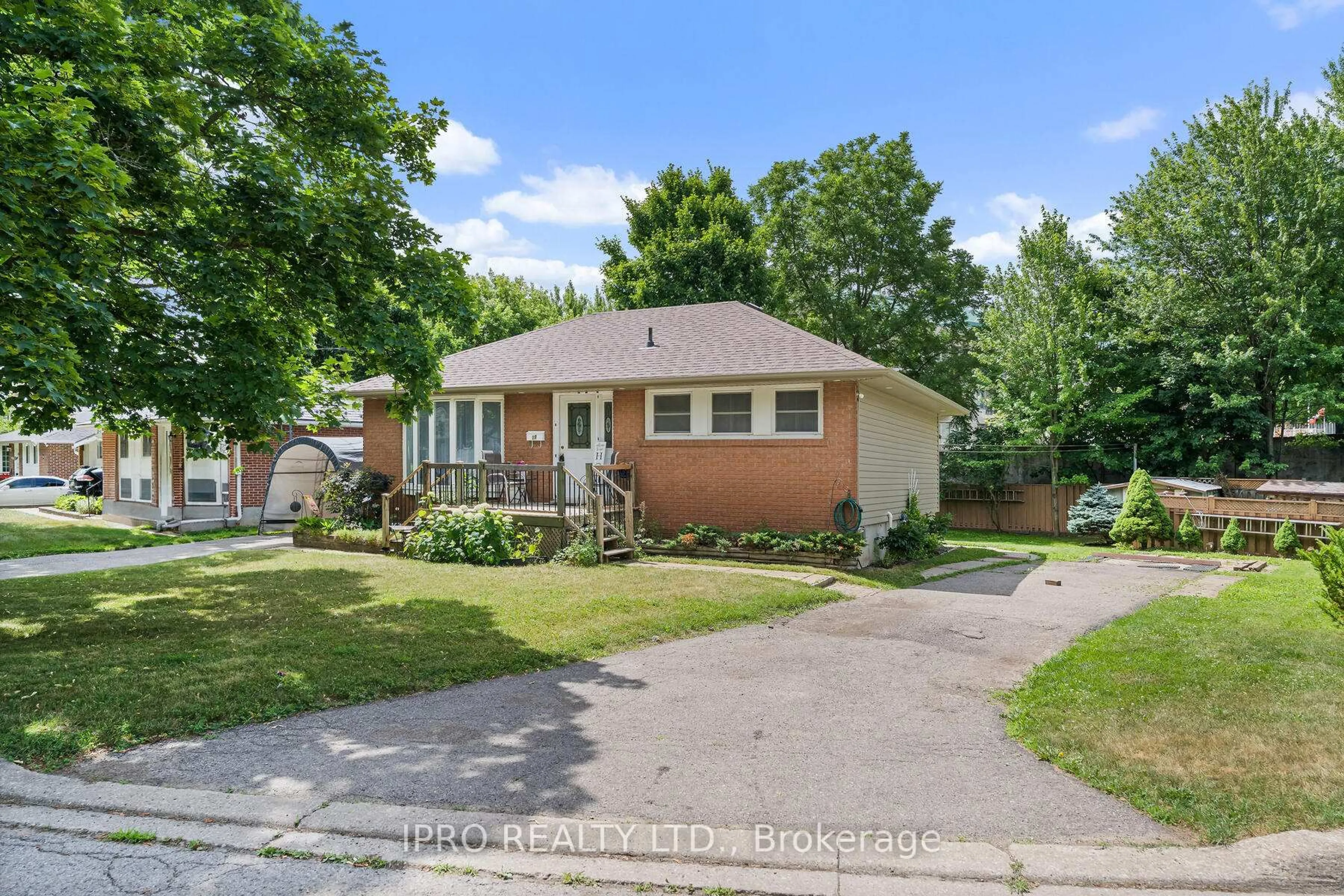 Home with brick exterior material, street for 19 Dayfoot Dr, Halton Hills Ontario L7G 2K8