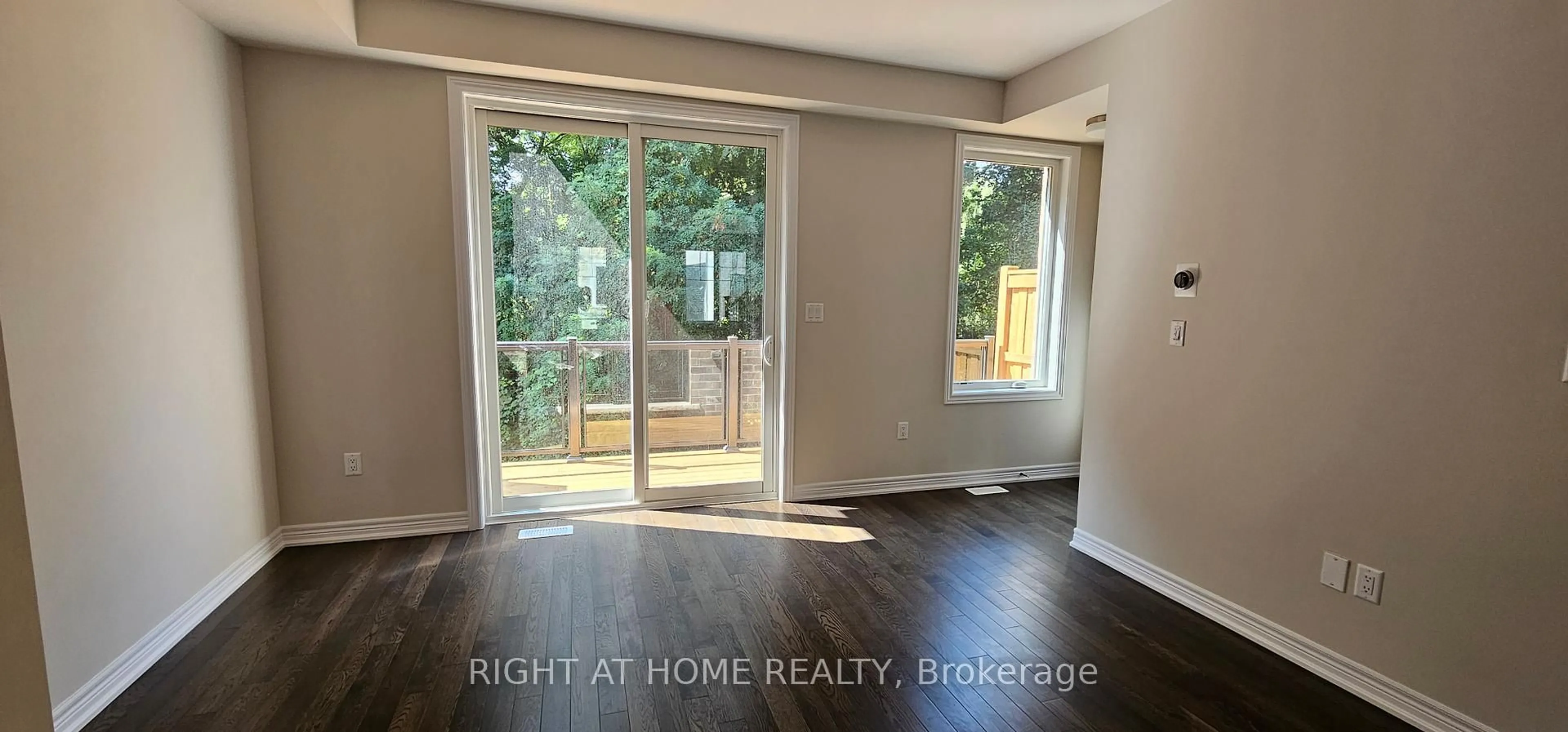 A pic of a room for 34 Folcroft St, Brampton Ontario L6Y 0B6