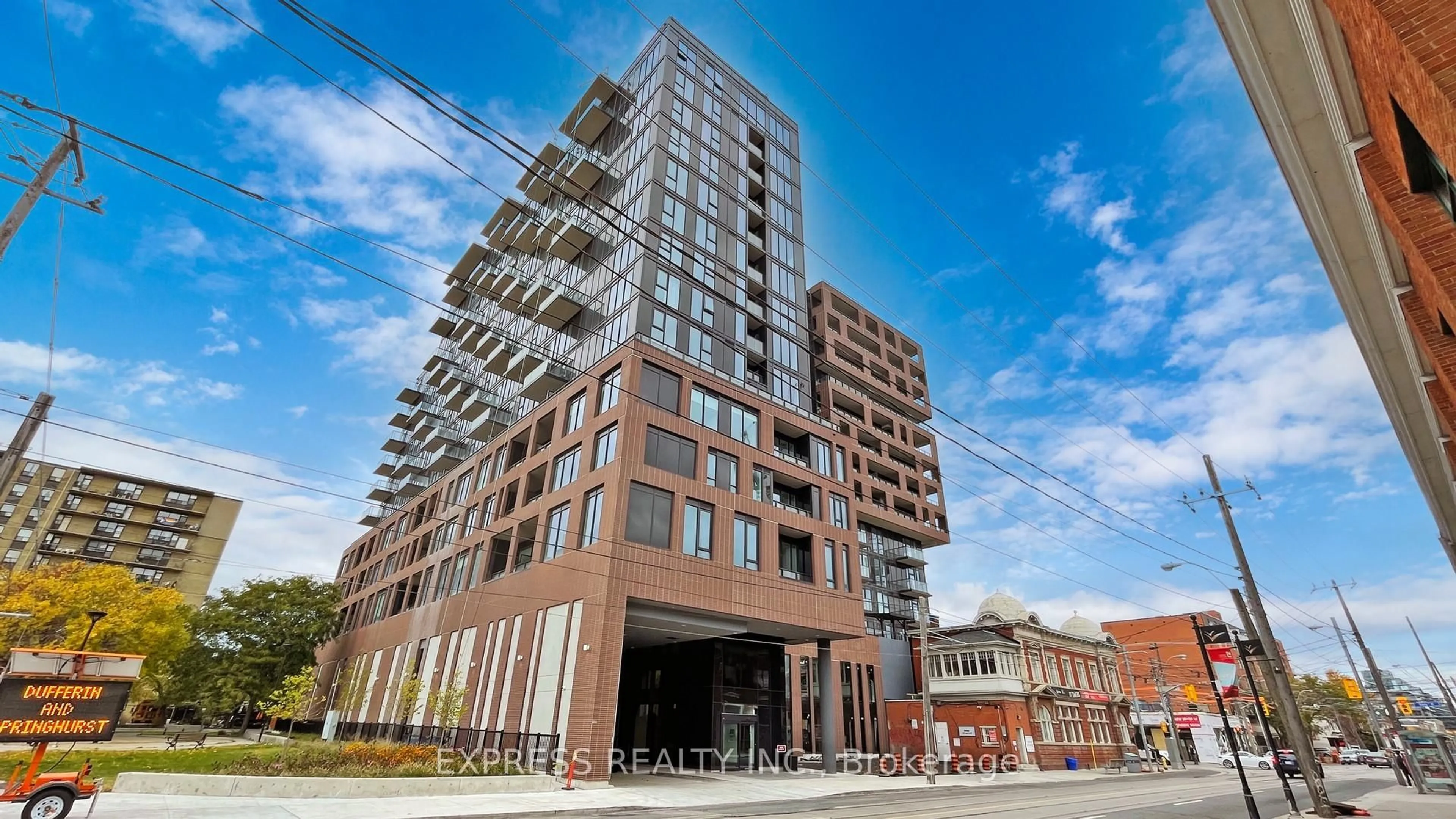 Unknown for 270 Dufferin St #701, Toronto Ontario M6K 0H8
