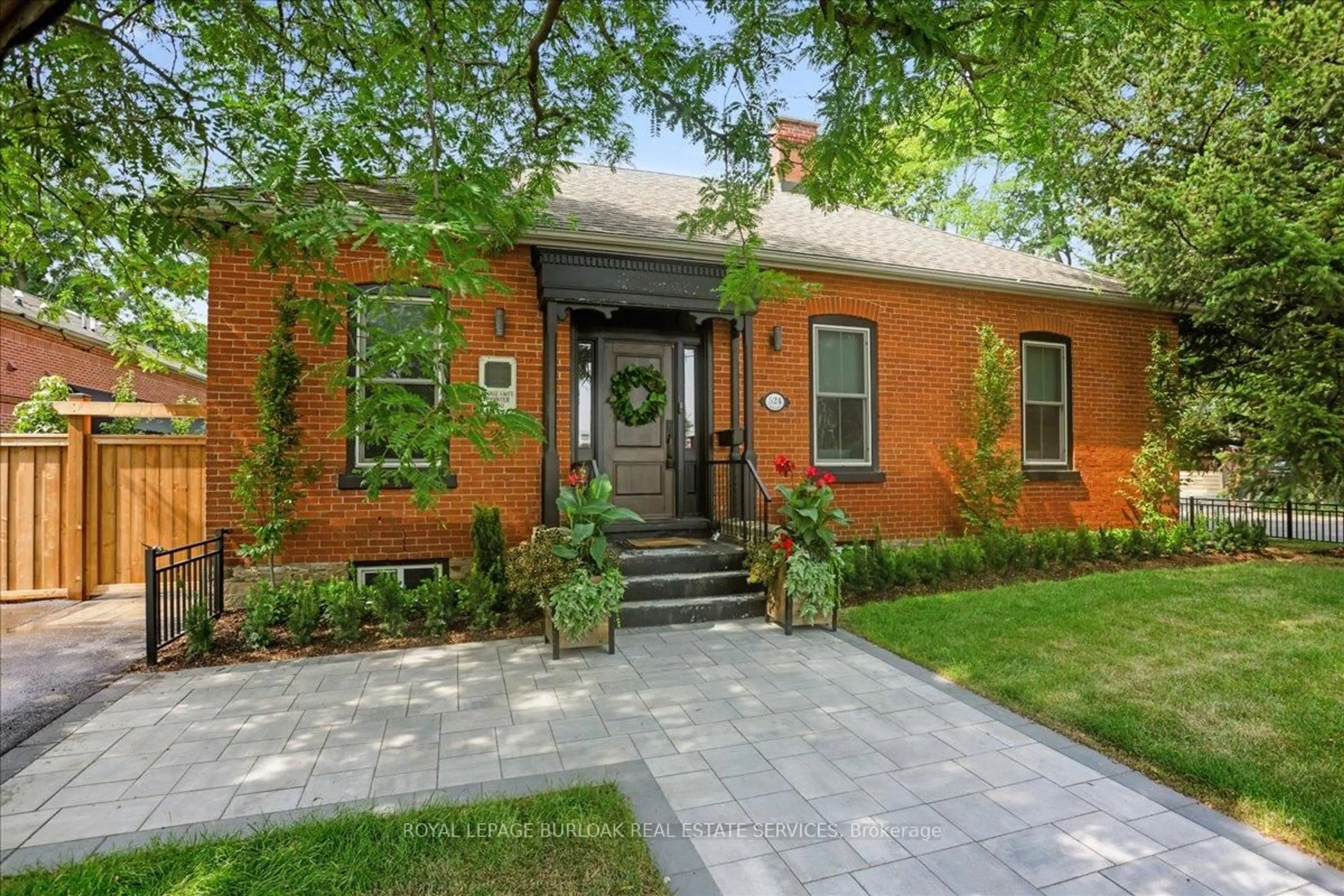 Home with brick exterior material, street for 524 Locust St, Burlington Ontario L7S 1V2