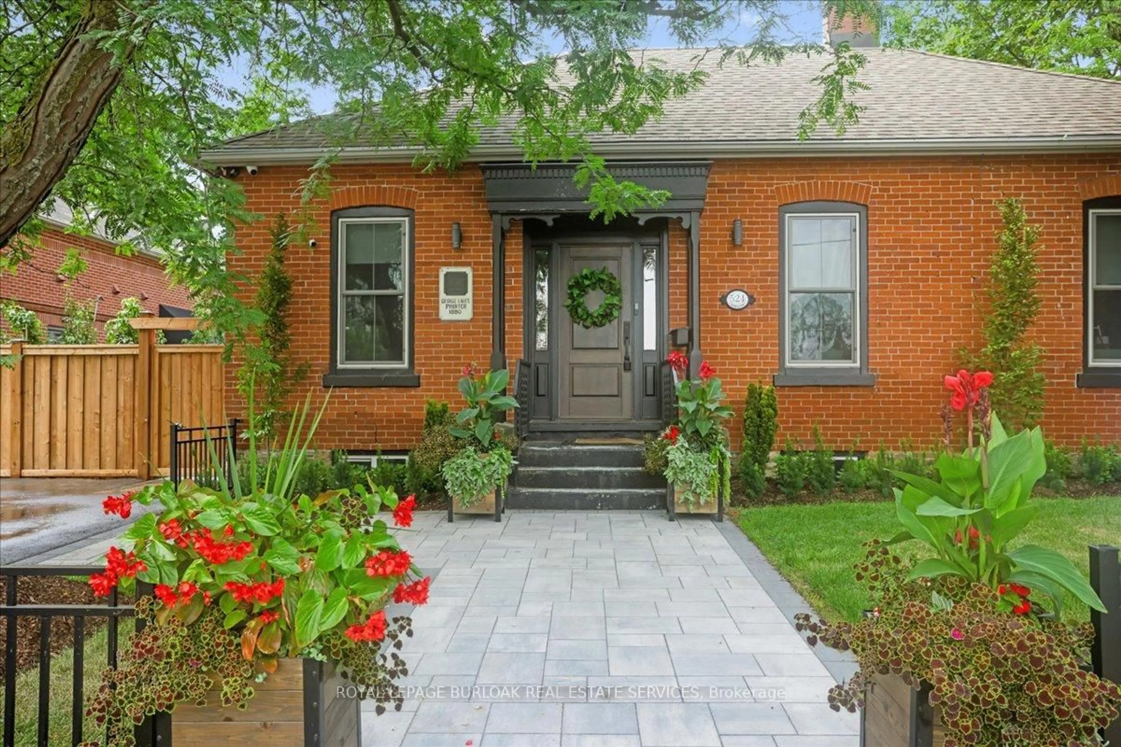 Home with brick exterior material, street for 524 Locust St, Burlington Ontario L7S 1V2