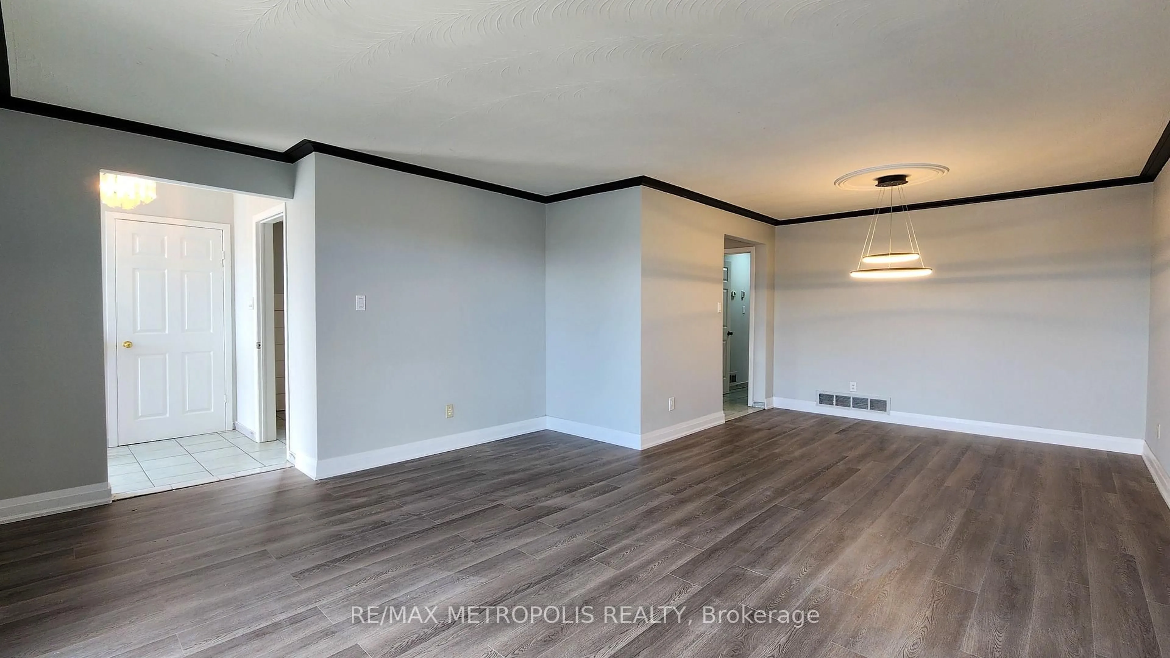 A pic of a room for 16 Songwood Dr, Toronto Ontario M9M 1X3