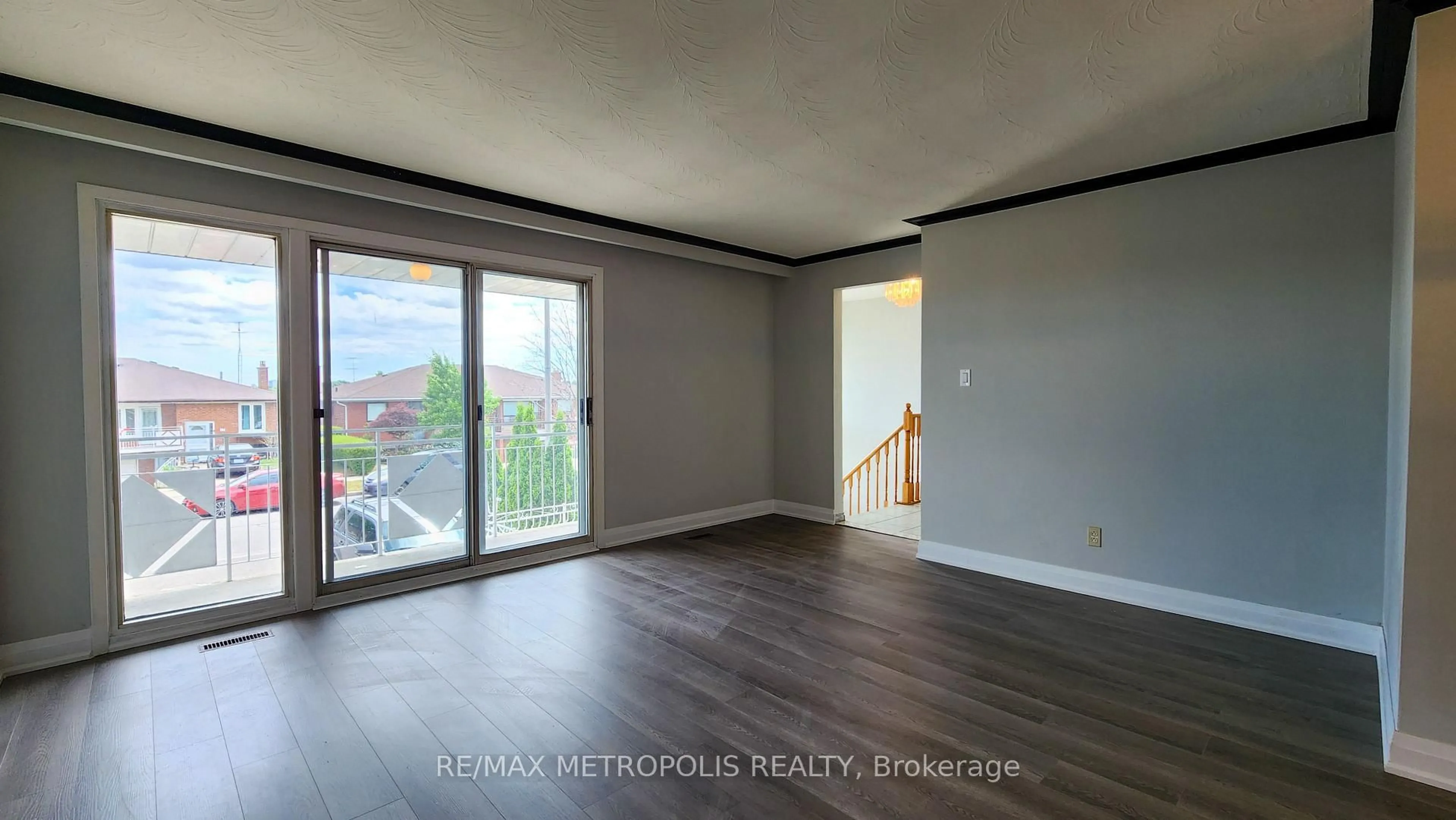 A pic of a room for 16 Songwood Dr, Toronto Ontario M9M 1X3
