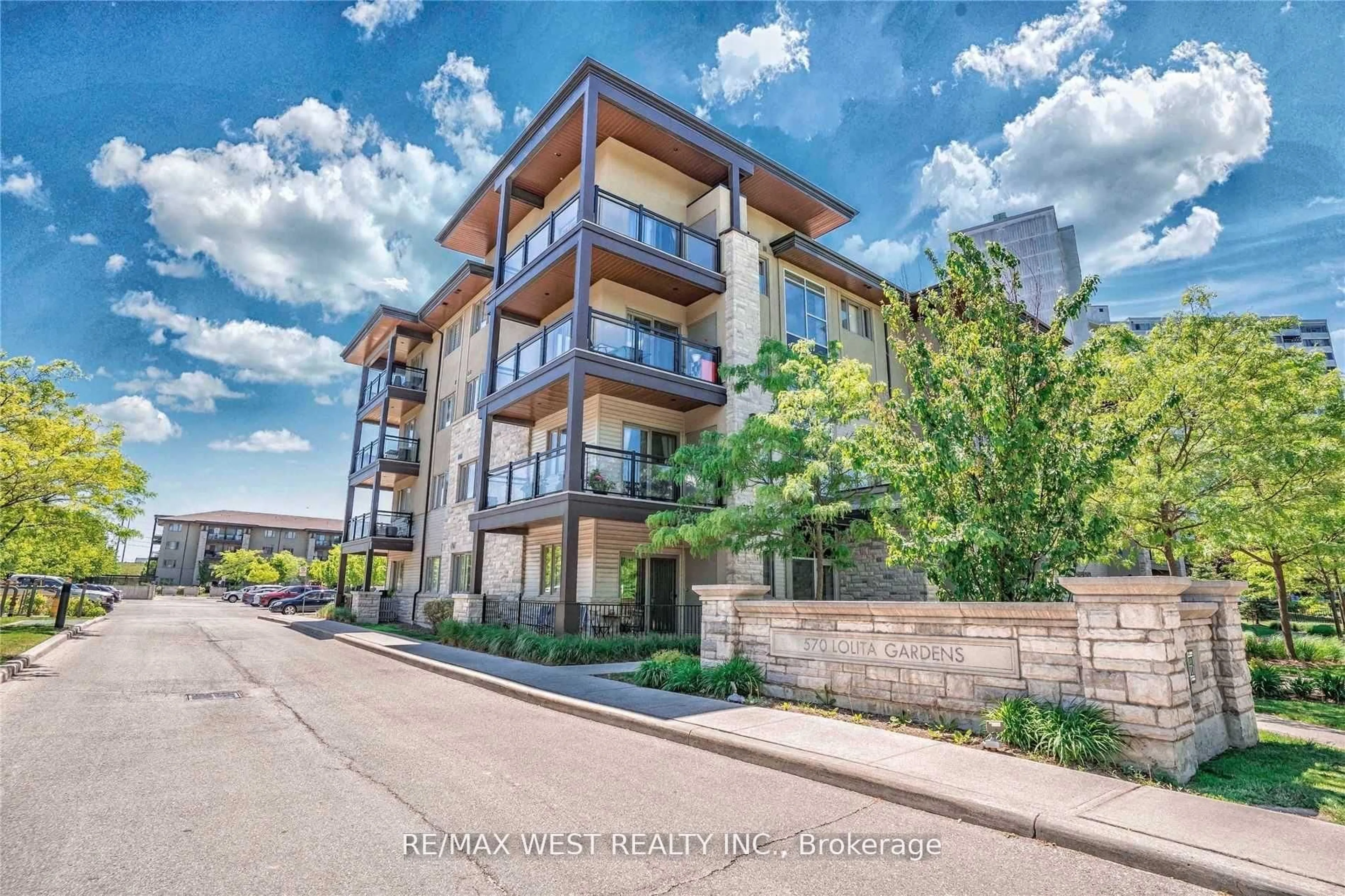Unknown for 570 Lolita Gdns #345, Mississauga Ontario L5A 0A1