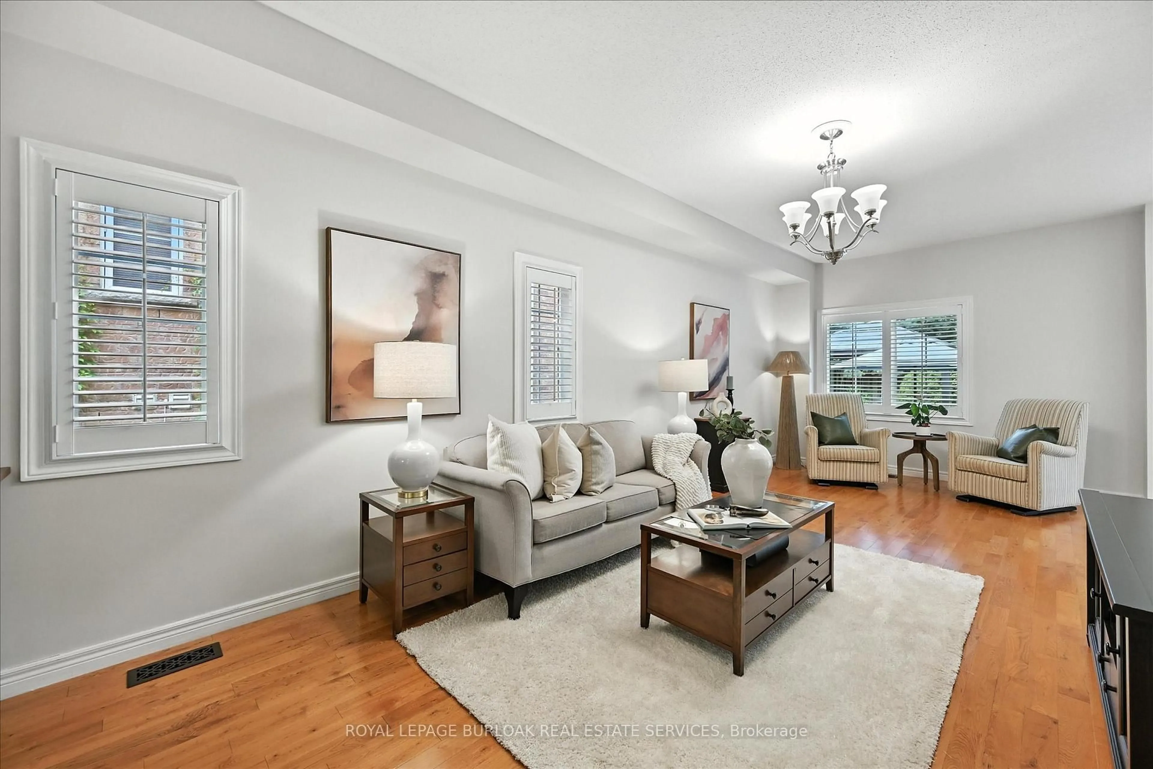 Living room with furniture, unknown for 710 Spring Gardens Rd #53, Burlington Ontario L7T 4K7