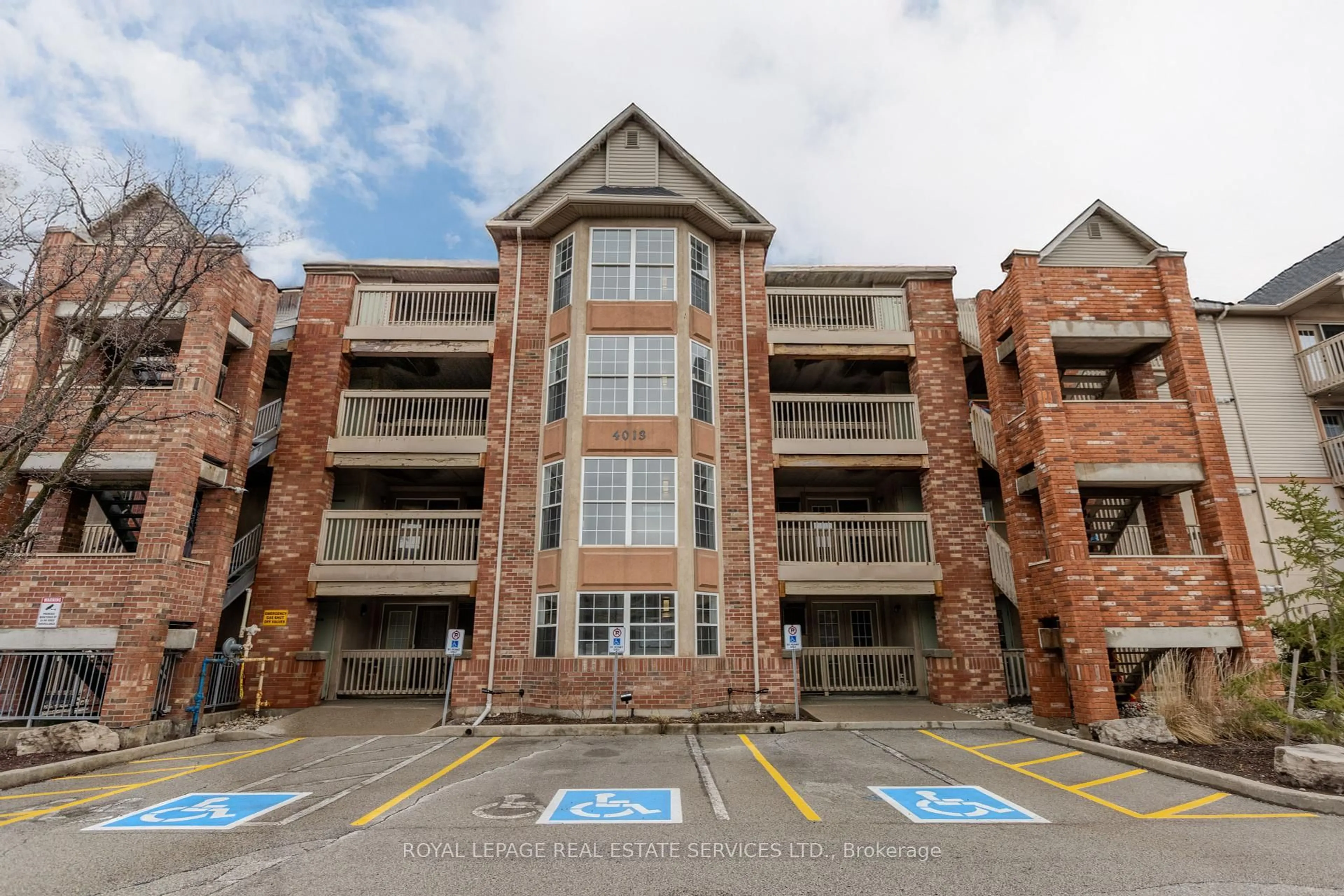 Unknown for 4013 Kilmer Dr #107, Burlington Ontario L7M 4M3