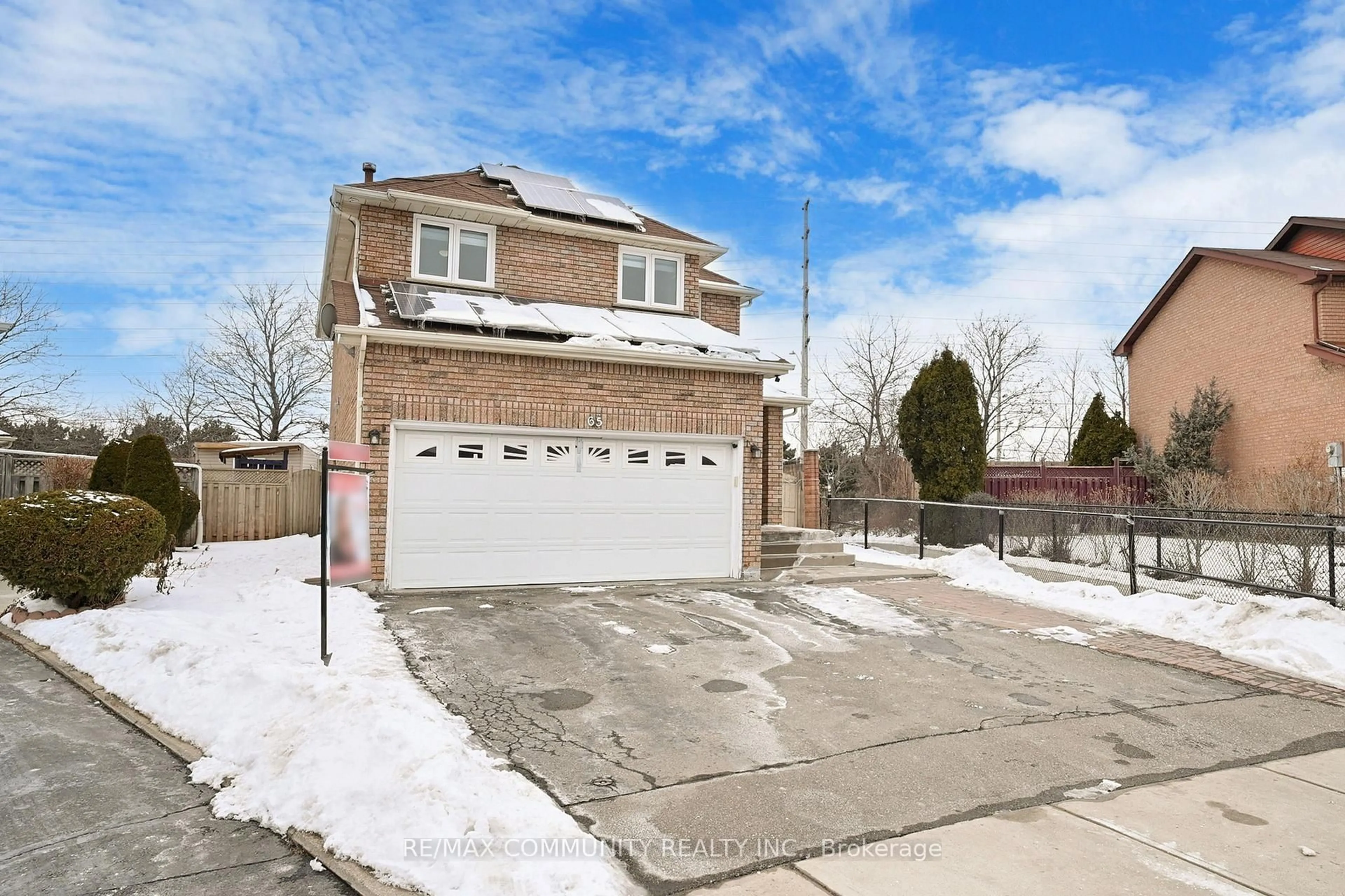 Unknown for 65 Creditstone Rd, Brampton Ontario L6Y 4E9