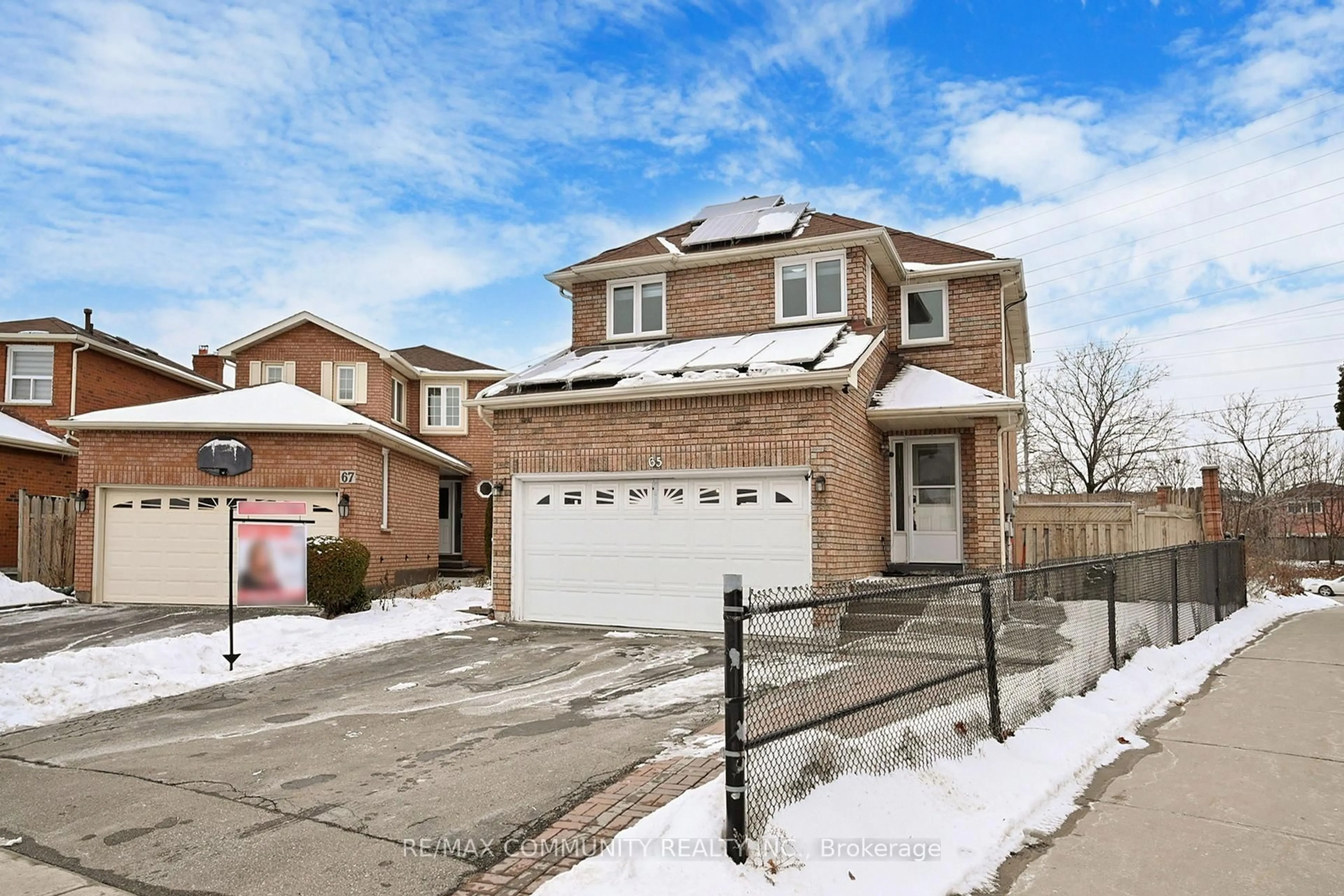 Home with brick exterior material, street for 65 Creditstone Rd, Brampton Ontario L6Y 4E9