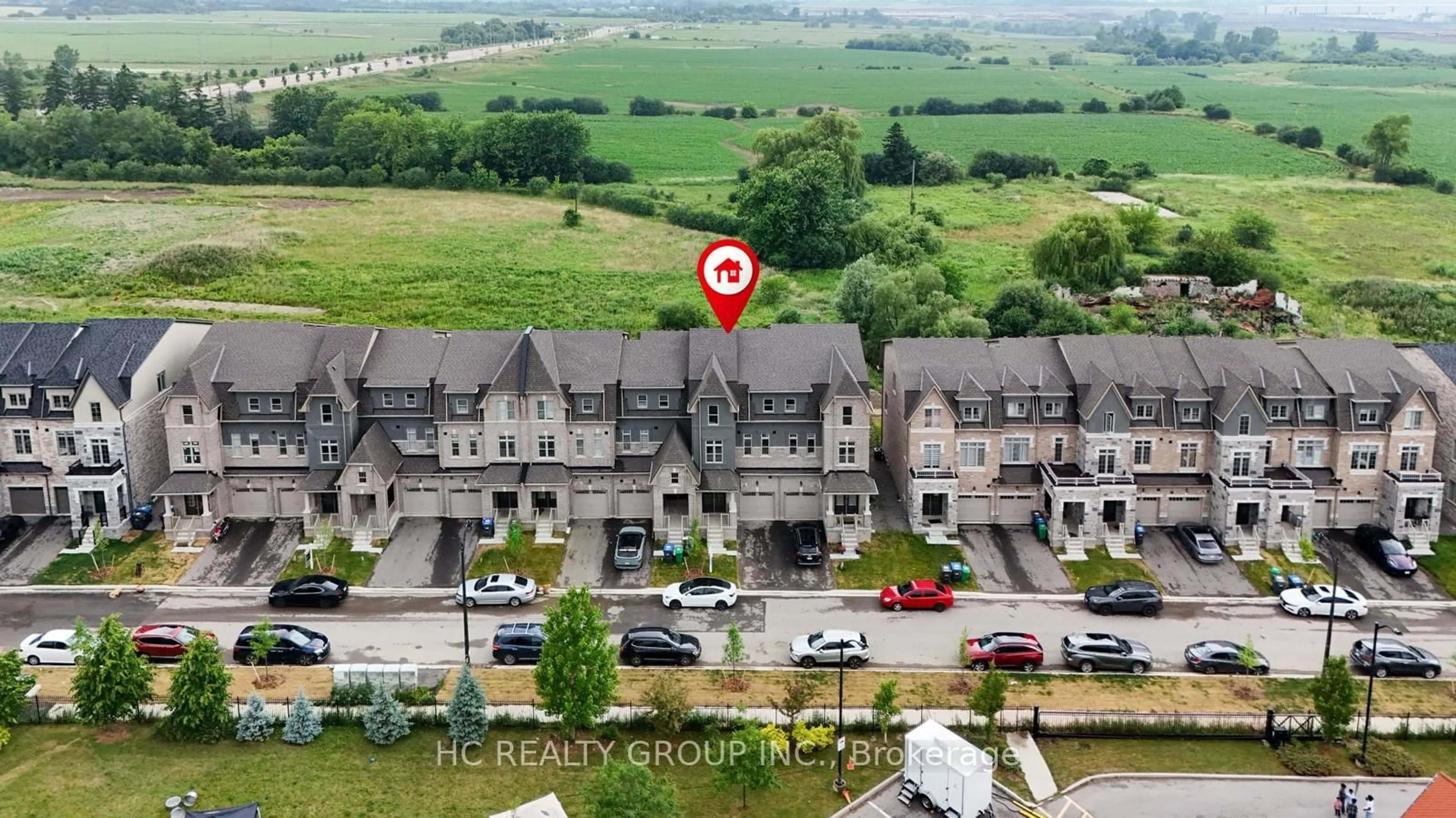 A pic from outside/outdoor area/front of a property/back of a property/a pic from drone, unknown for 24 Foxsparrow Rd, Brampton Ontario L6R 4E1