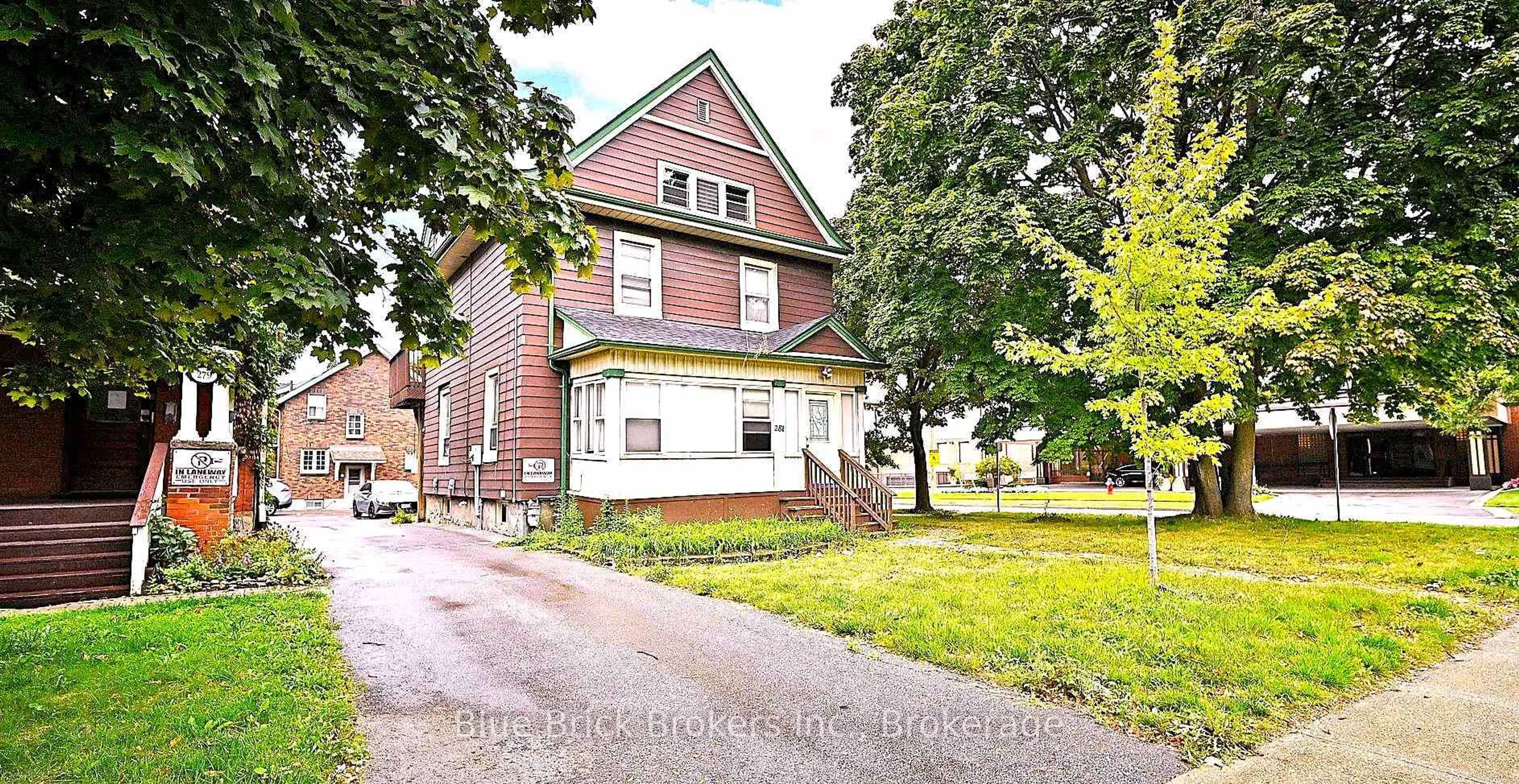 Home with brick exterior material, street for 281 Main St, Brampton Ontario L6X 1N4