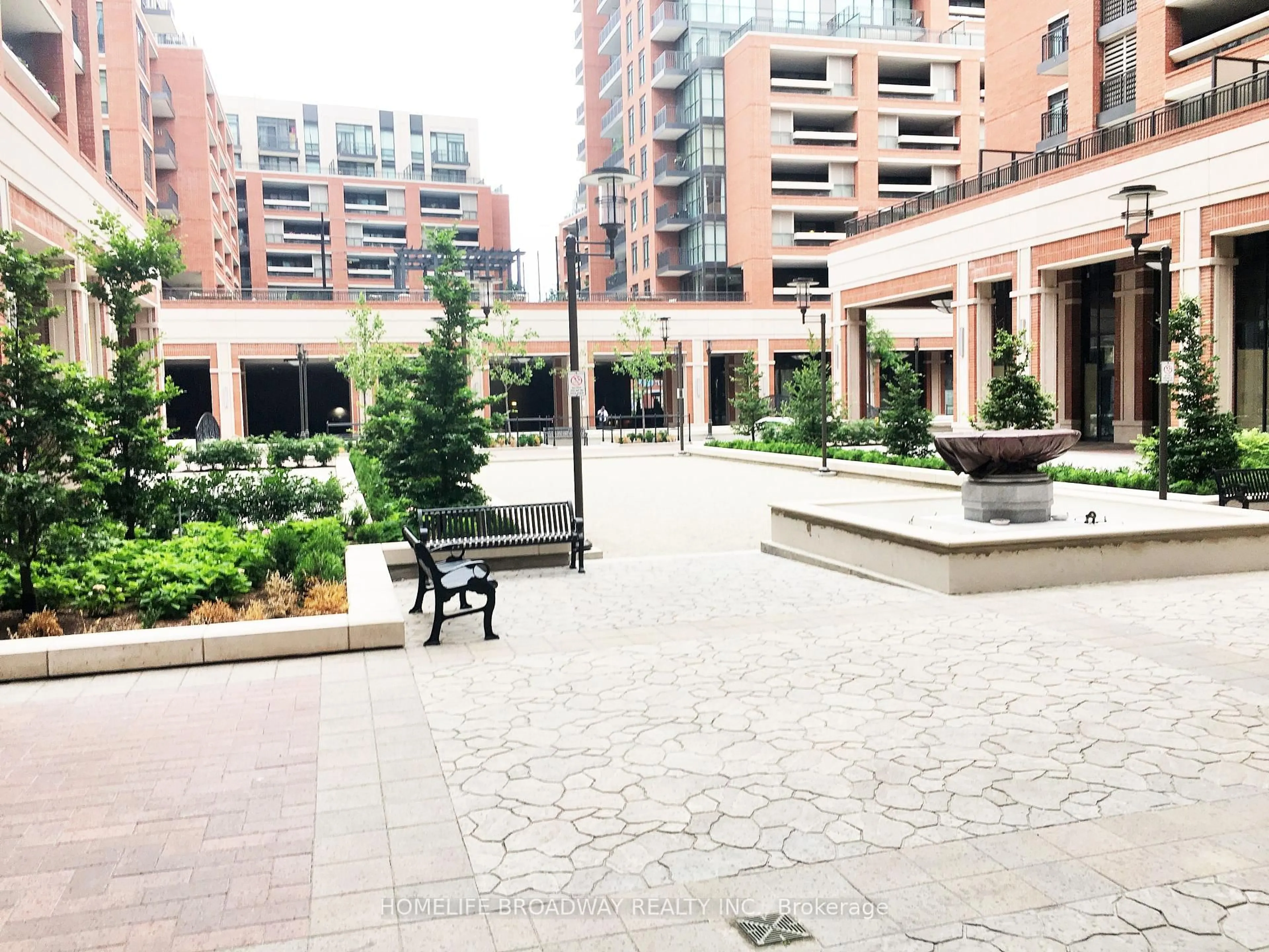 Patio, street for 3091 Dufferin St #336, Toronto Ontario M6A 0C4