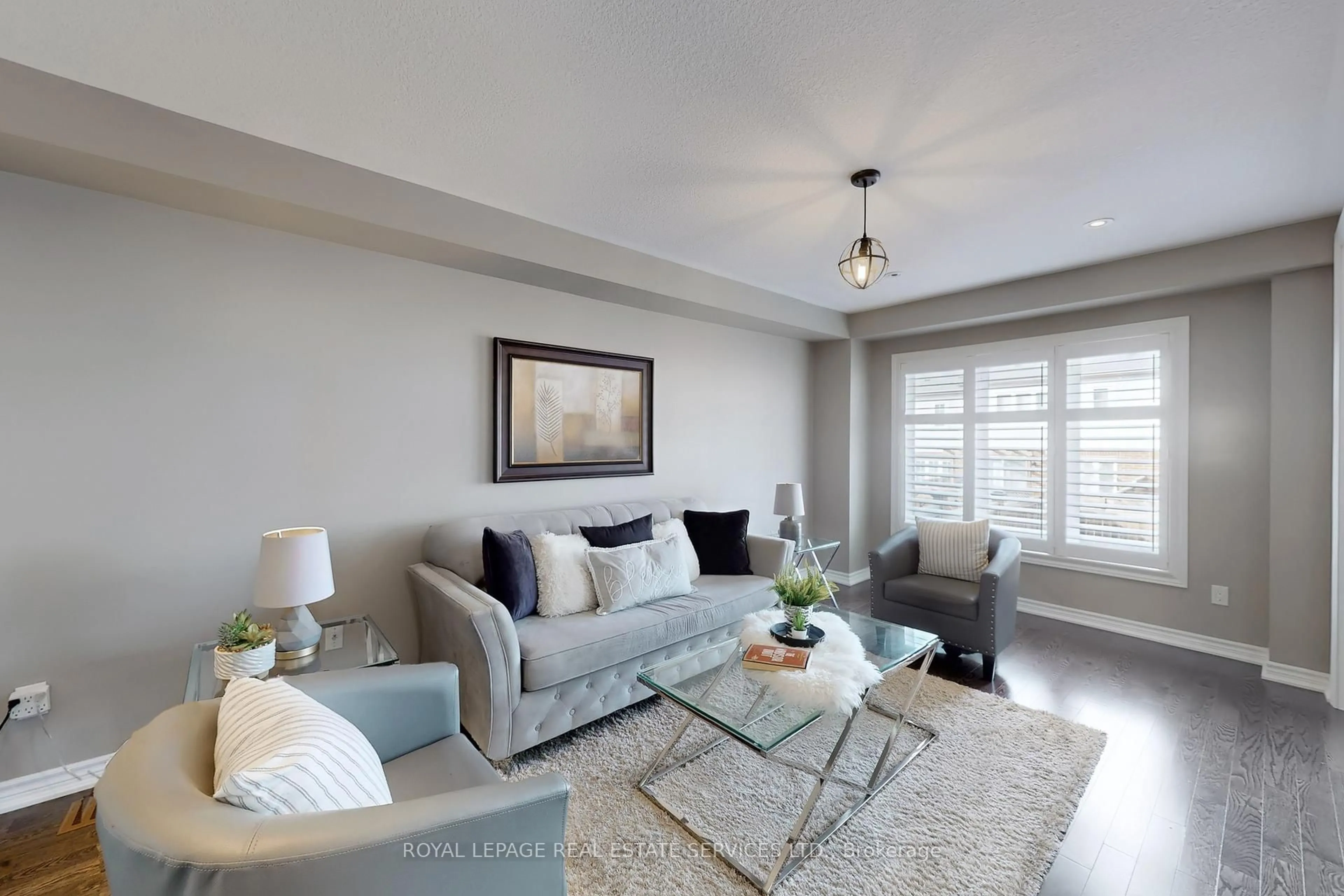 Living room with furniture, unknown for 243 Thompson Rd, Orangeville Ontario L9W 5T9