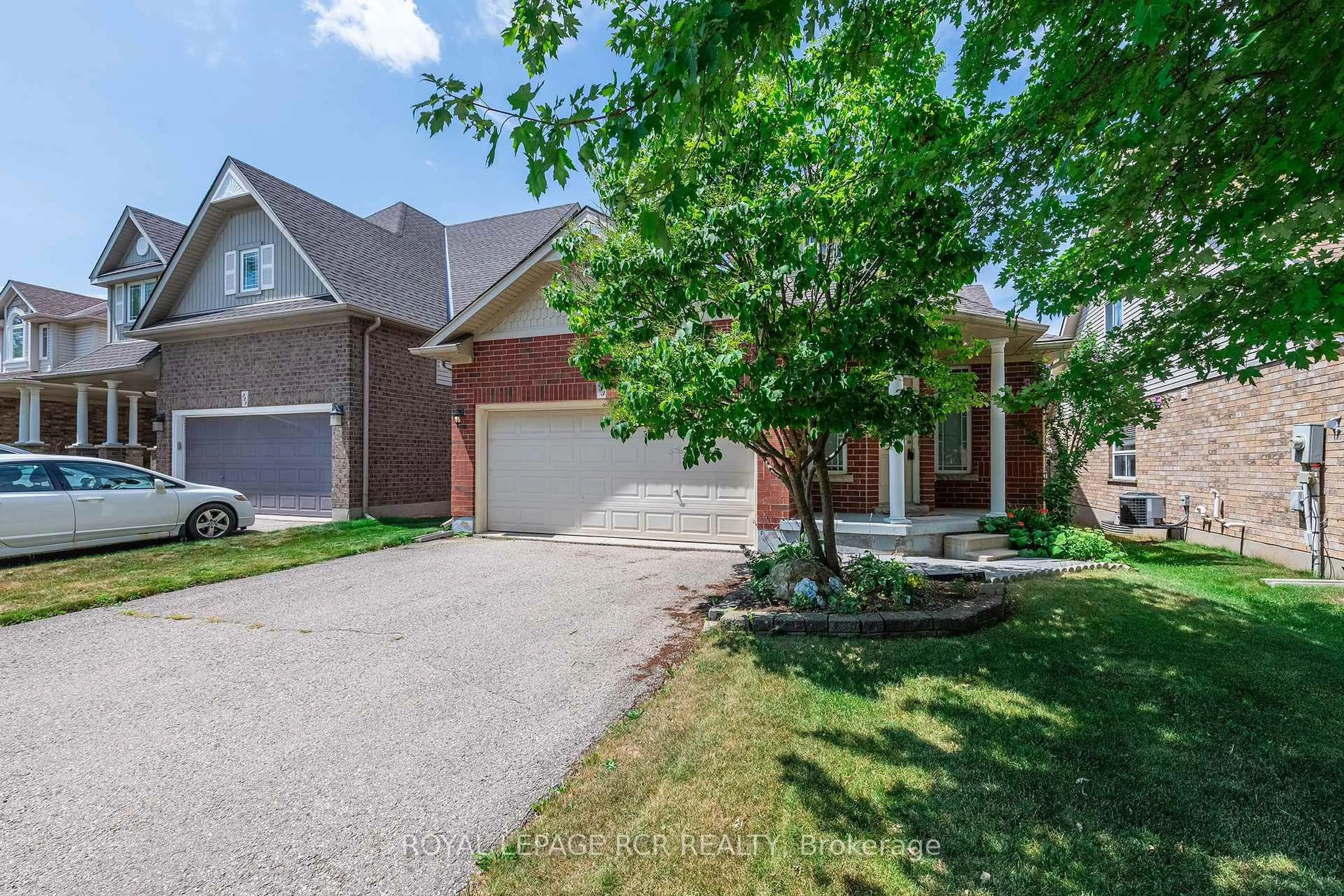 A pic from outside/outdoor area/front of a property/back of a property/a pic from drone, street for 233 Elderberry St, Orangeville Ontario L9W 5J9