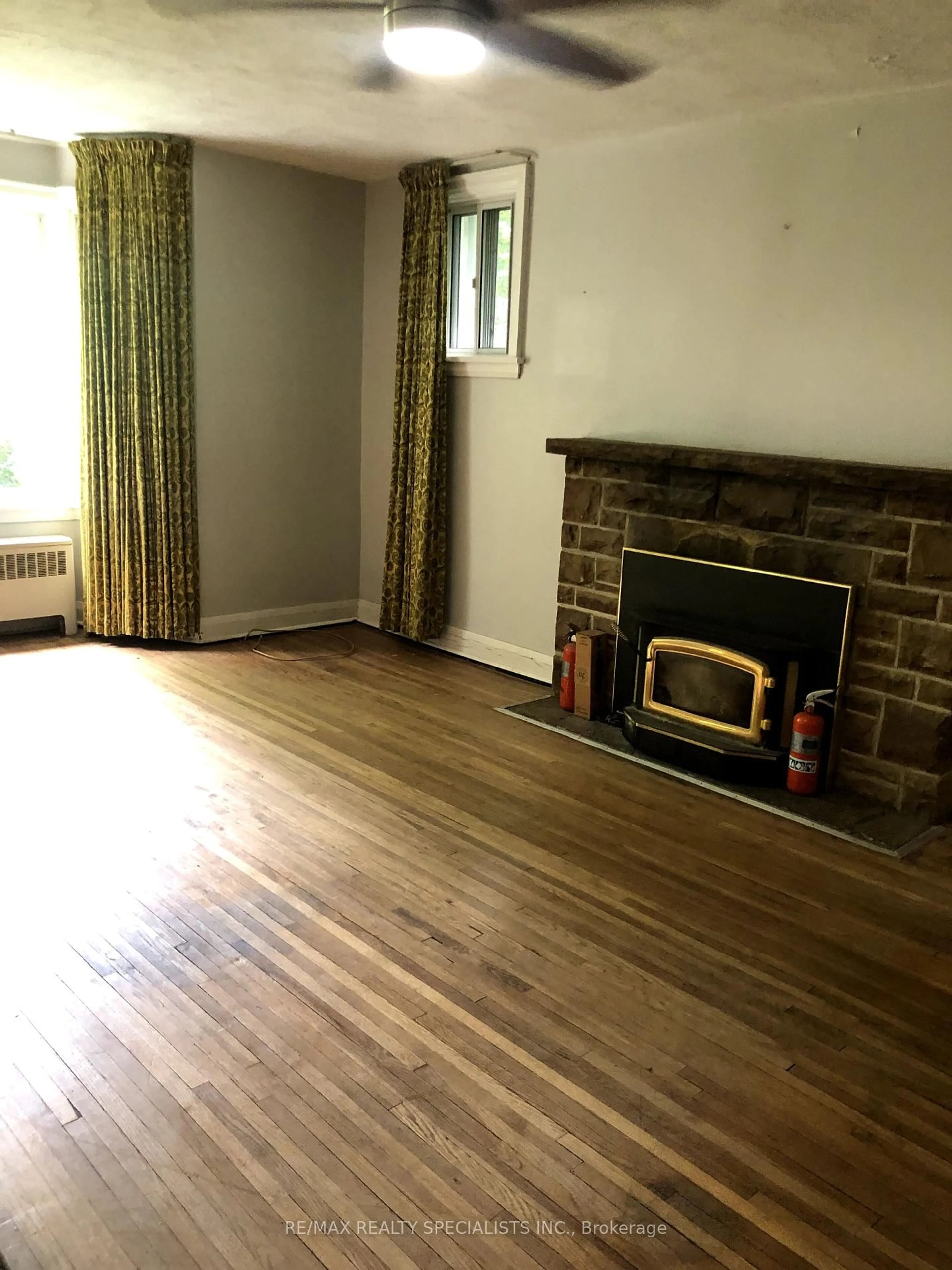 A pic of a room for 2702 Embleton Rd, Brampton Ontario L6X 0E2