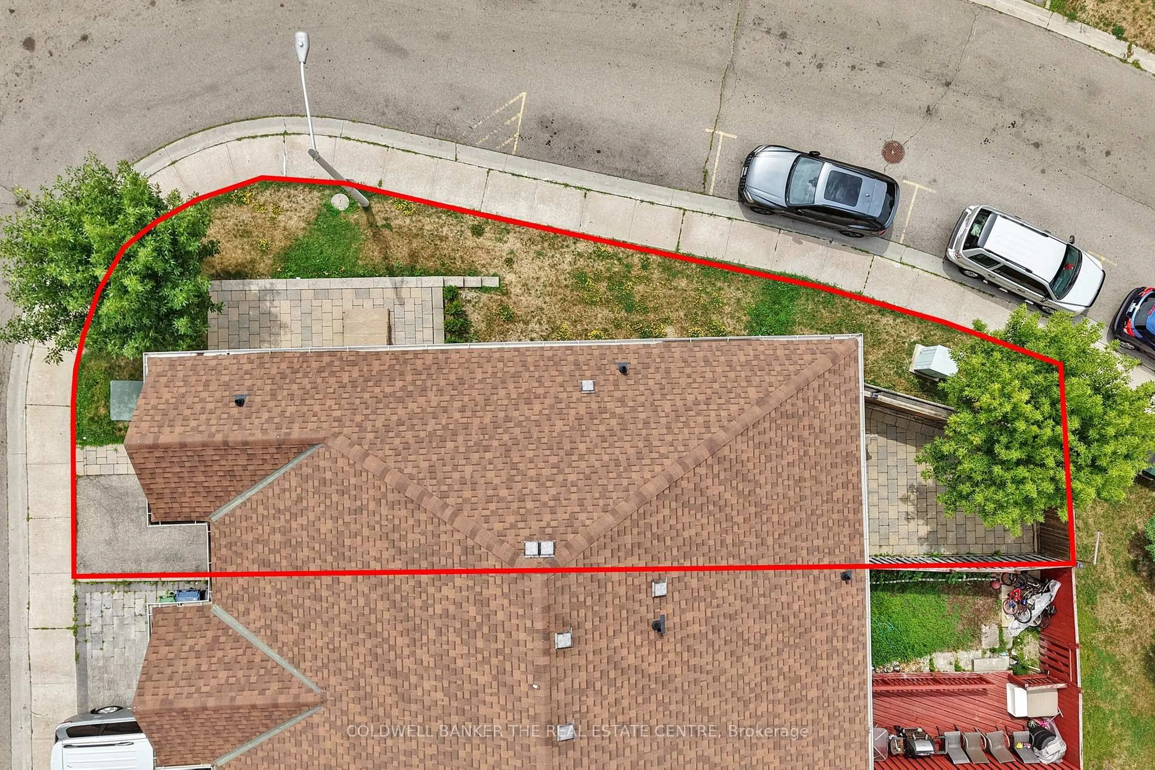 A pic from outside/outdoor area/front of a property/back of a property/a pic from drone, street for 22 Norman Wesley Way #47, Toronto Ontario M3M 3H4