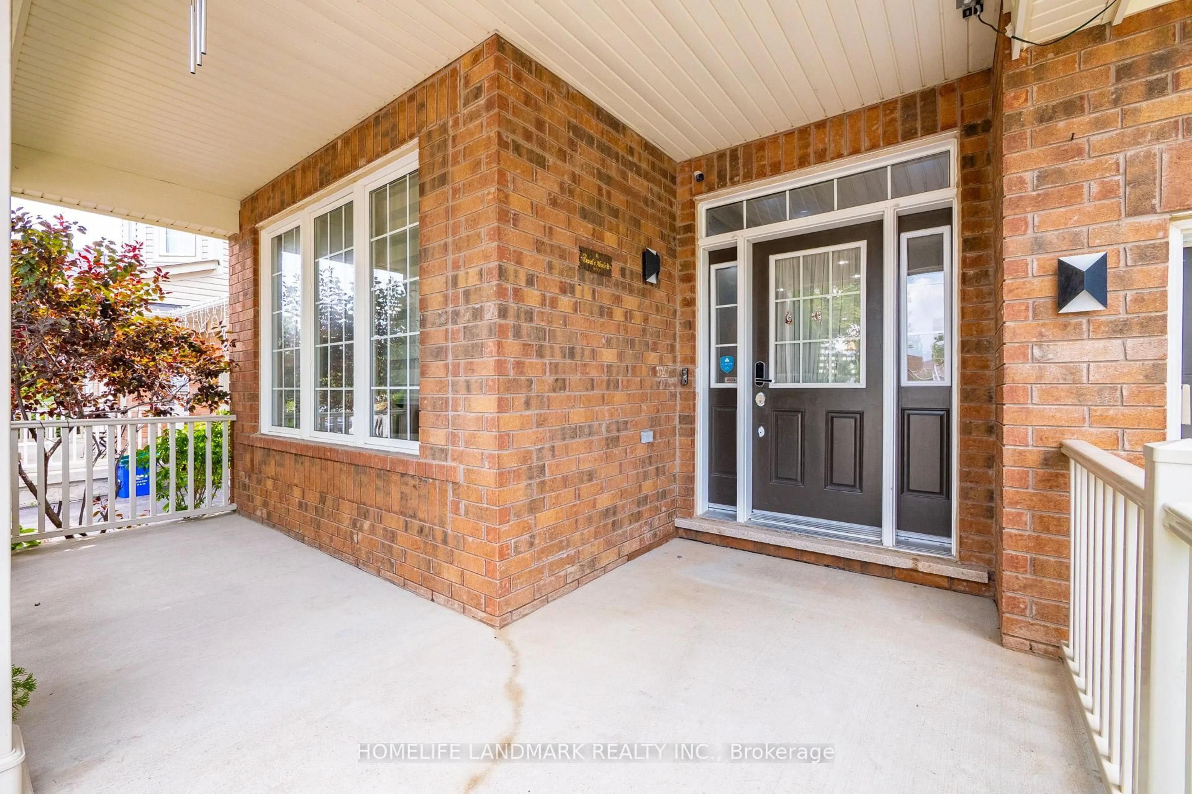 Home with brick exterior material, street for 940 Philbrook Dr, Milton Ontario L9T 0L3