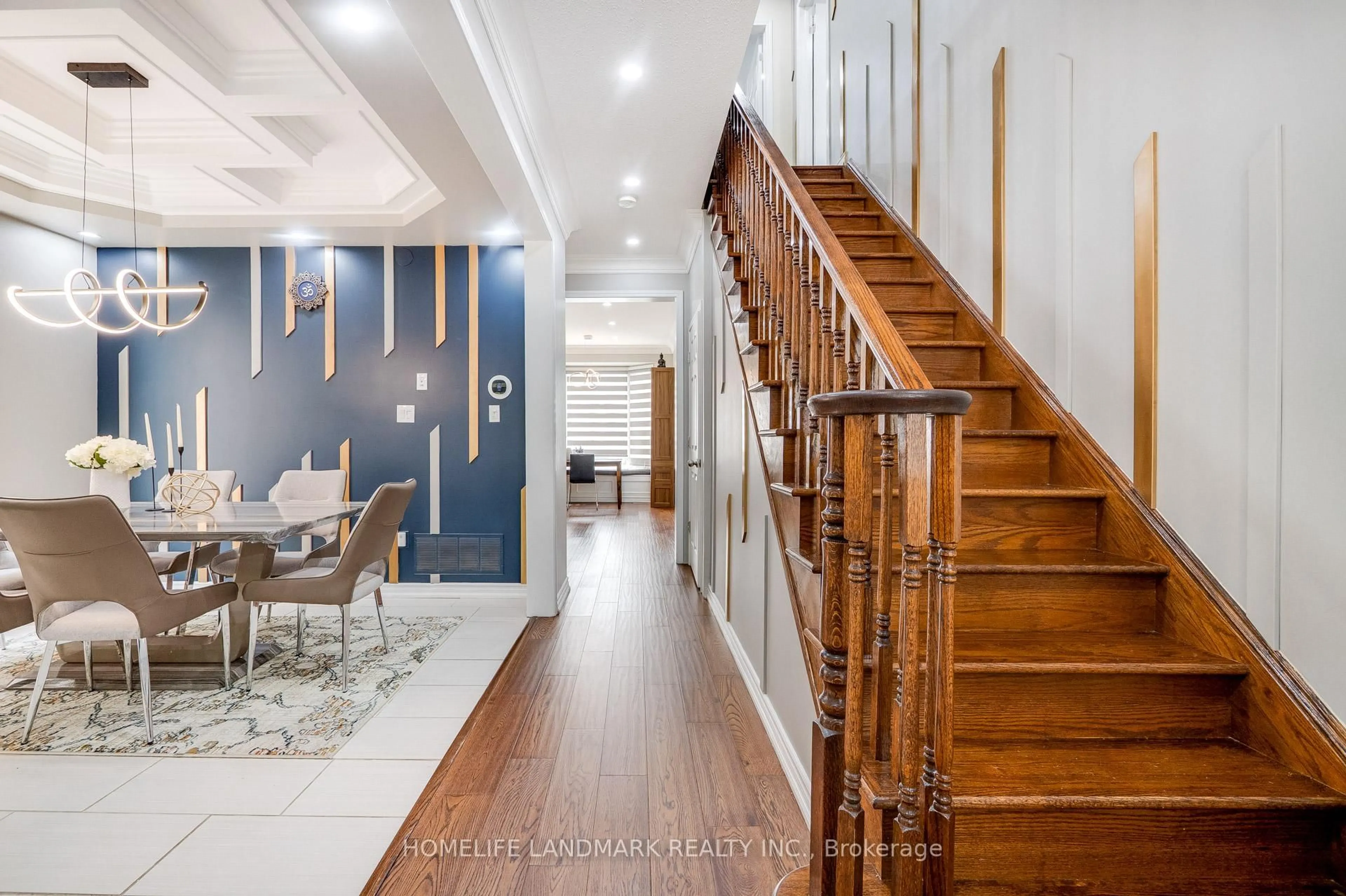 Indoor entryway for 940 Philbrook Dr, Milton Ontario L9T 0L3