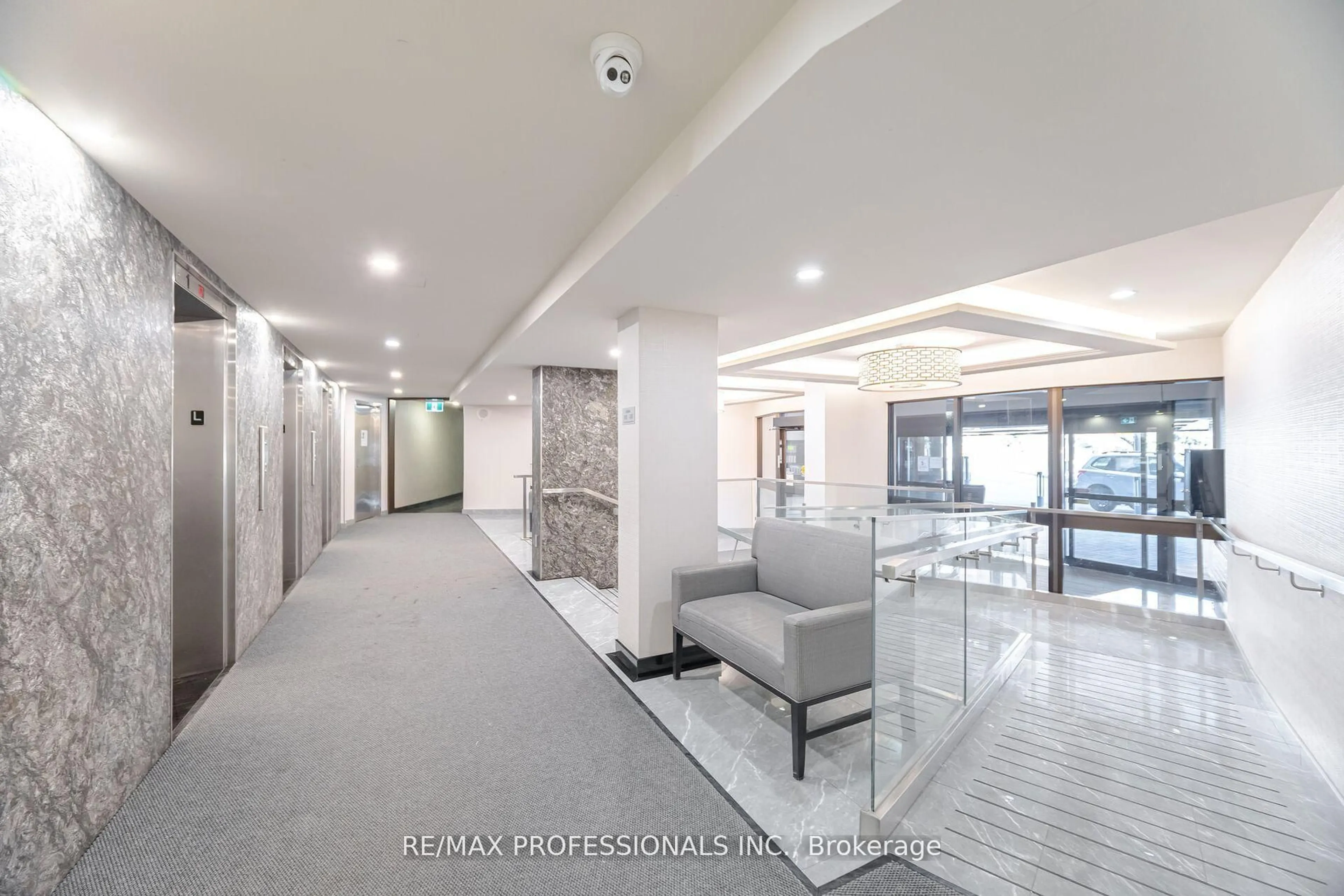 Indoor foyer for 714 The West Mall #1411, Toronto Ontario M9C 4X1