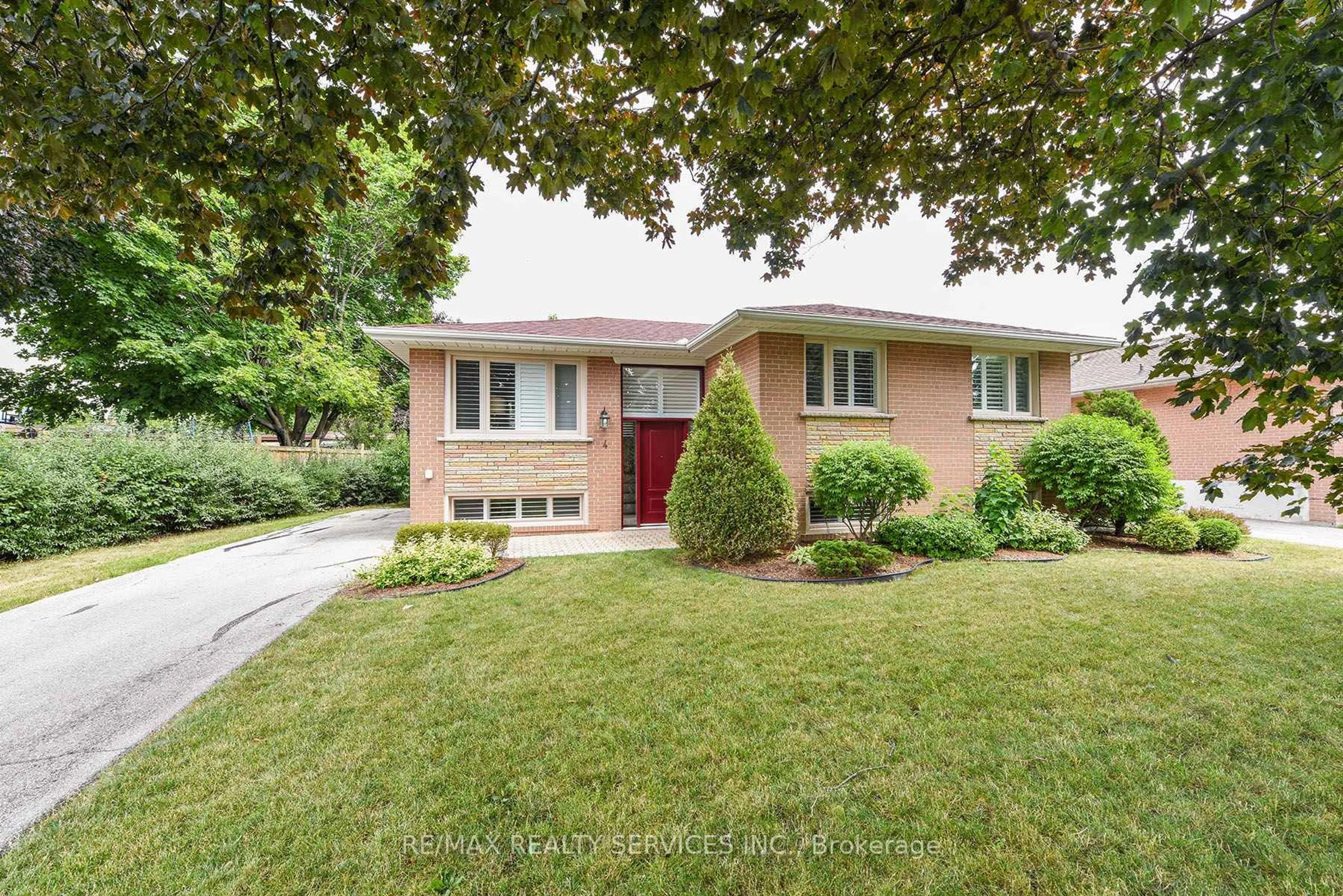 Home with brick exterior material, street for 4 Ridgetop Ave, Brampton Ontario L6X 1Z7