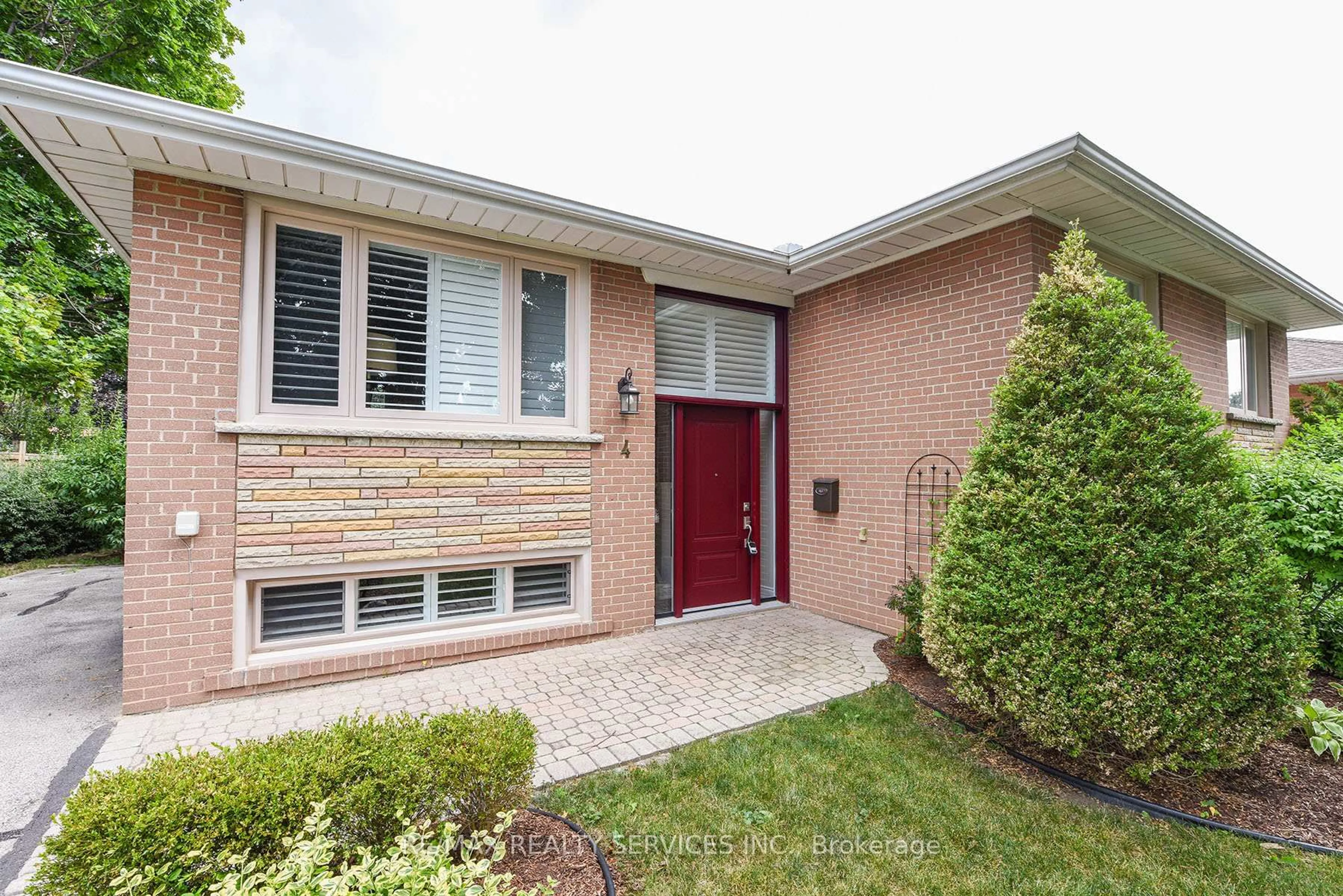 Home with brick exterior material, street for 4 Ridgetop Ave, Brampton Ontario L6X 1Z7