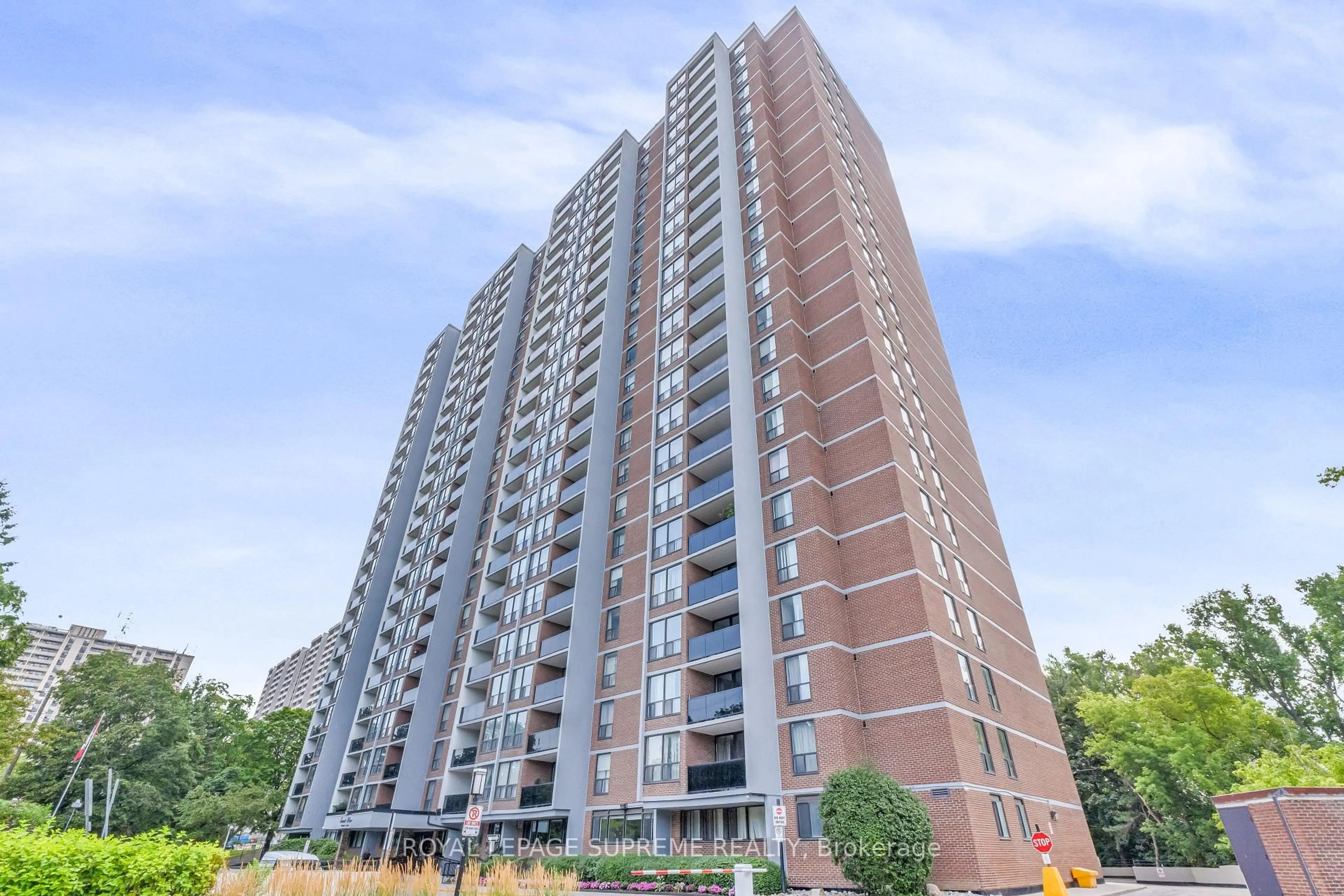 A pic from outside/outdoor area/front of a property/back of a property/a pic from drone, building for 85 Emmett Ave #610, Toronto Ontario M6M 5A2