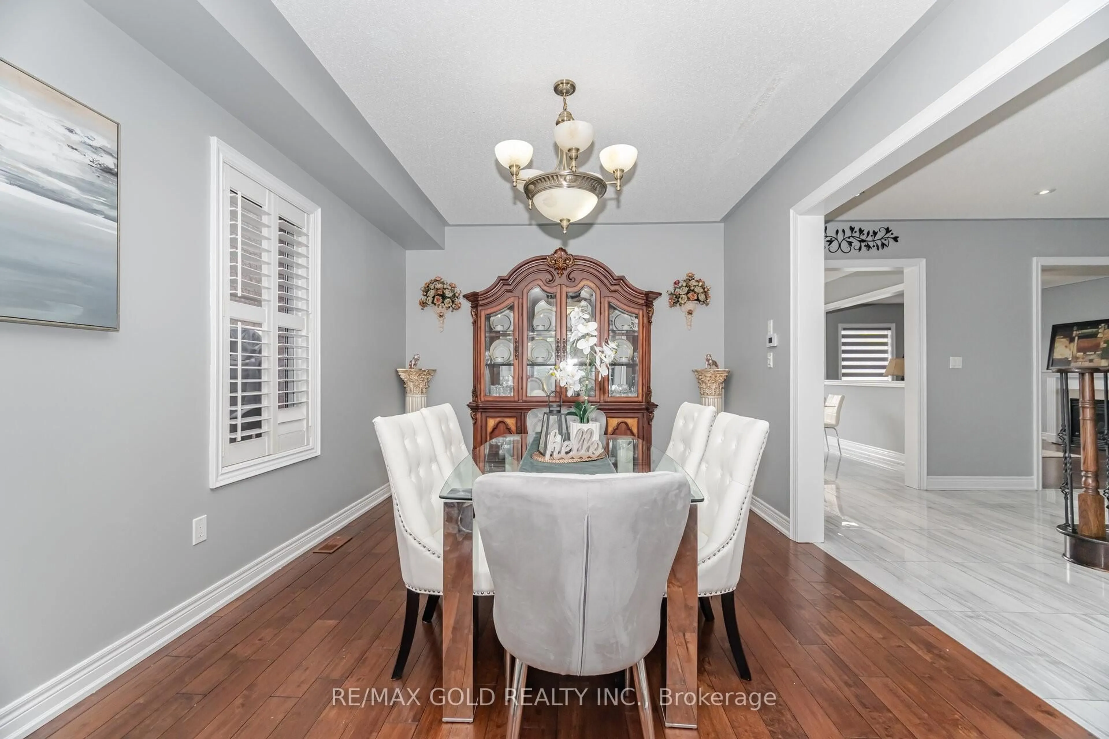 Dining room, unknown for 32 Lynnvalley Cres, Brampton Ontario L6P 2E1