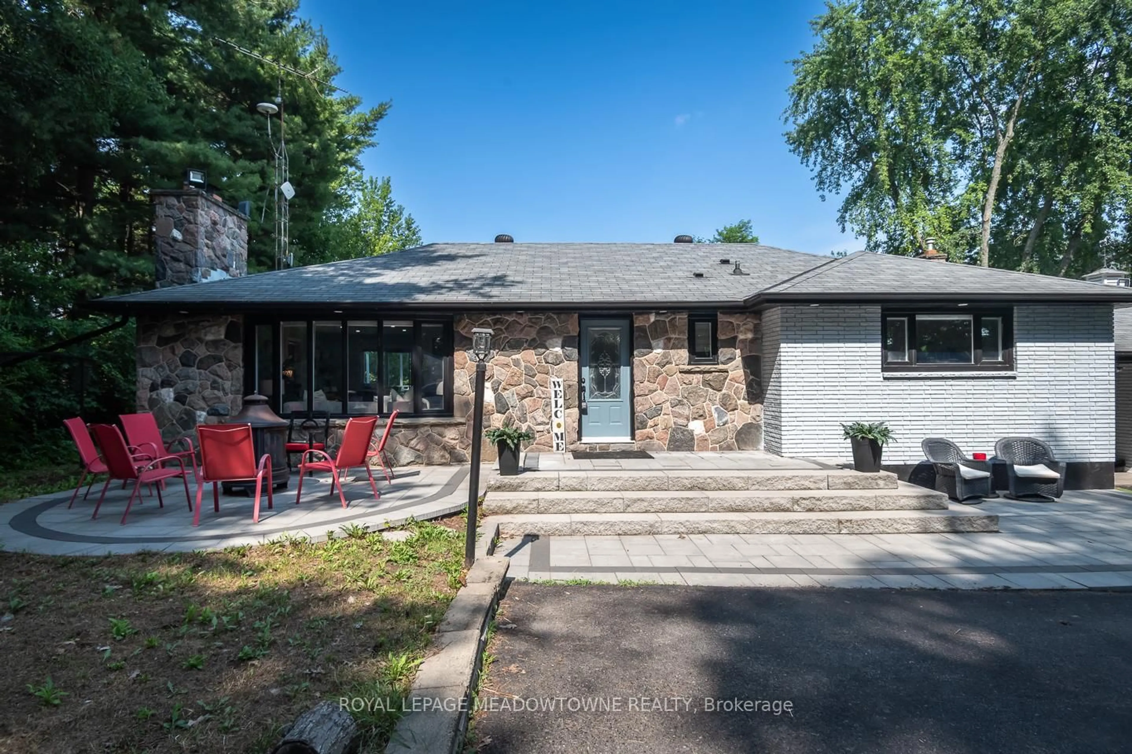 Unknown for 10805 Fourth Line, Halton Hills Ontario L9T 2X9