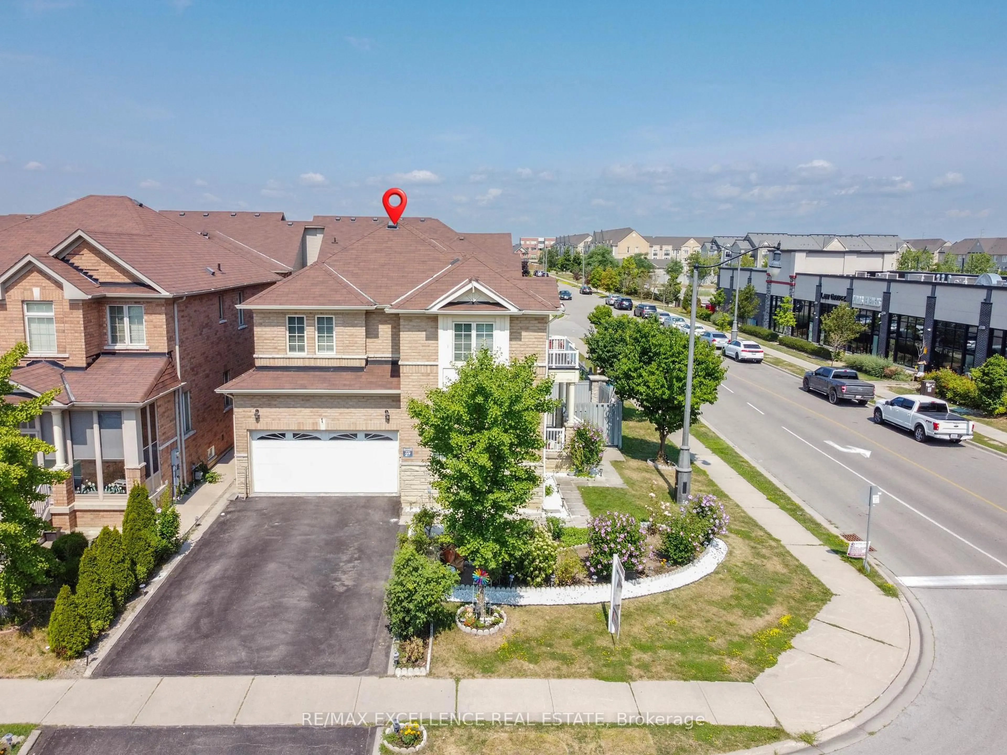 A pic from outside/outdoor area/front of a property/back of a property/a pic from drone, street for 1 Fairwood Circ, Brampton Ontario L6R 0X6