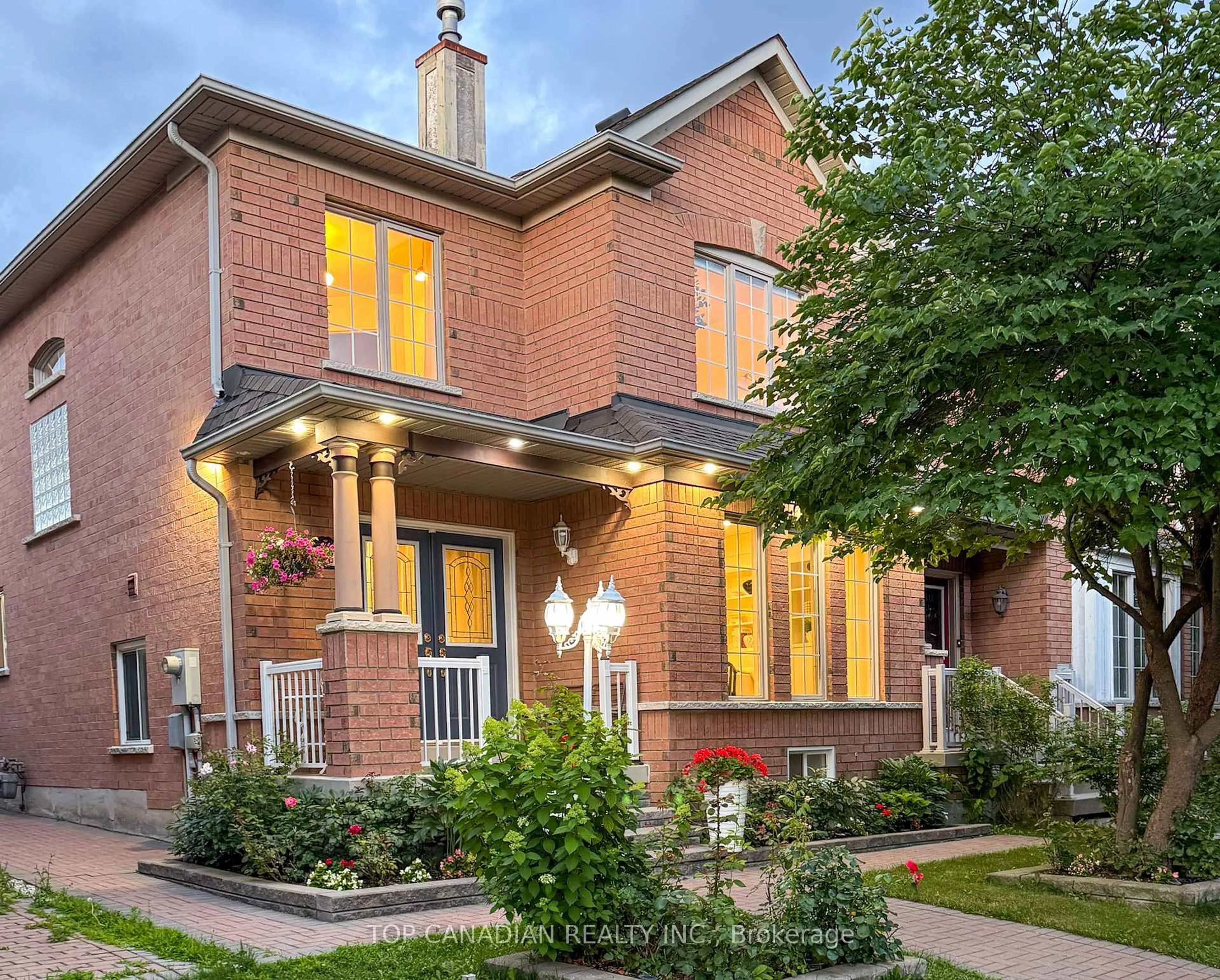 Home with brick exterior material, street for 5827 Rainberry Dr, Mississauga Ontario L5M 6S2