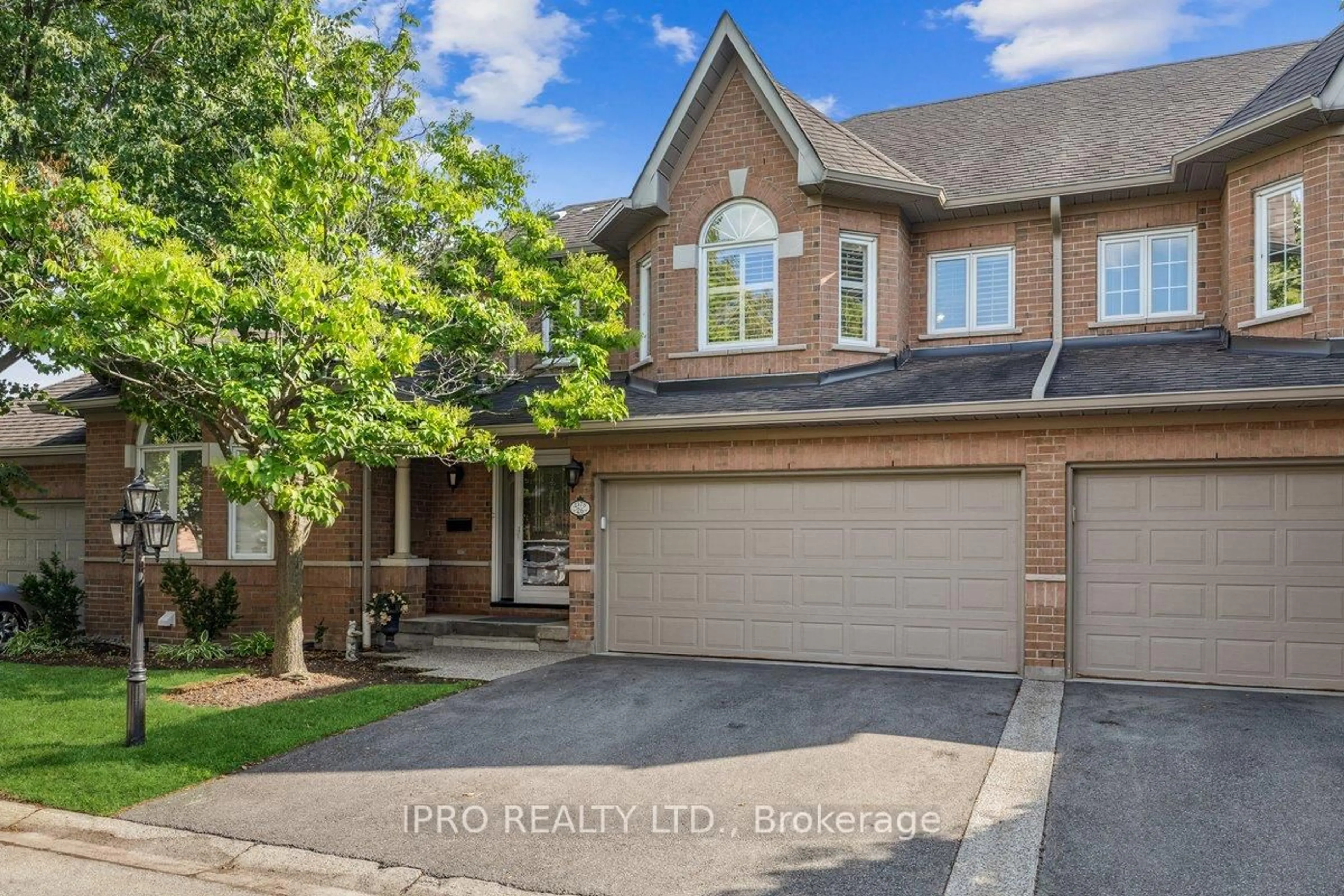 Unknown for 2175 Country Club Dr #26, Burlington Ontario L7M 4H9