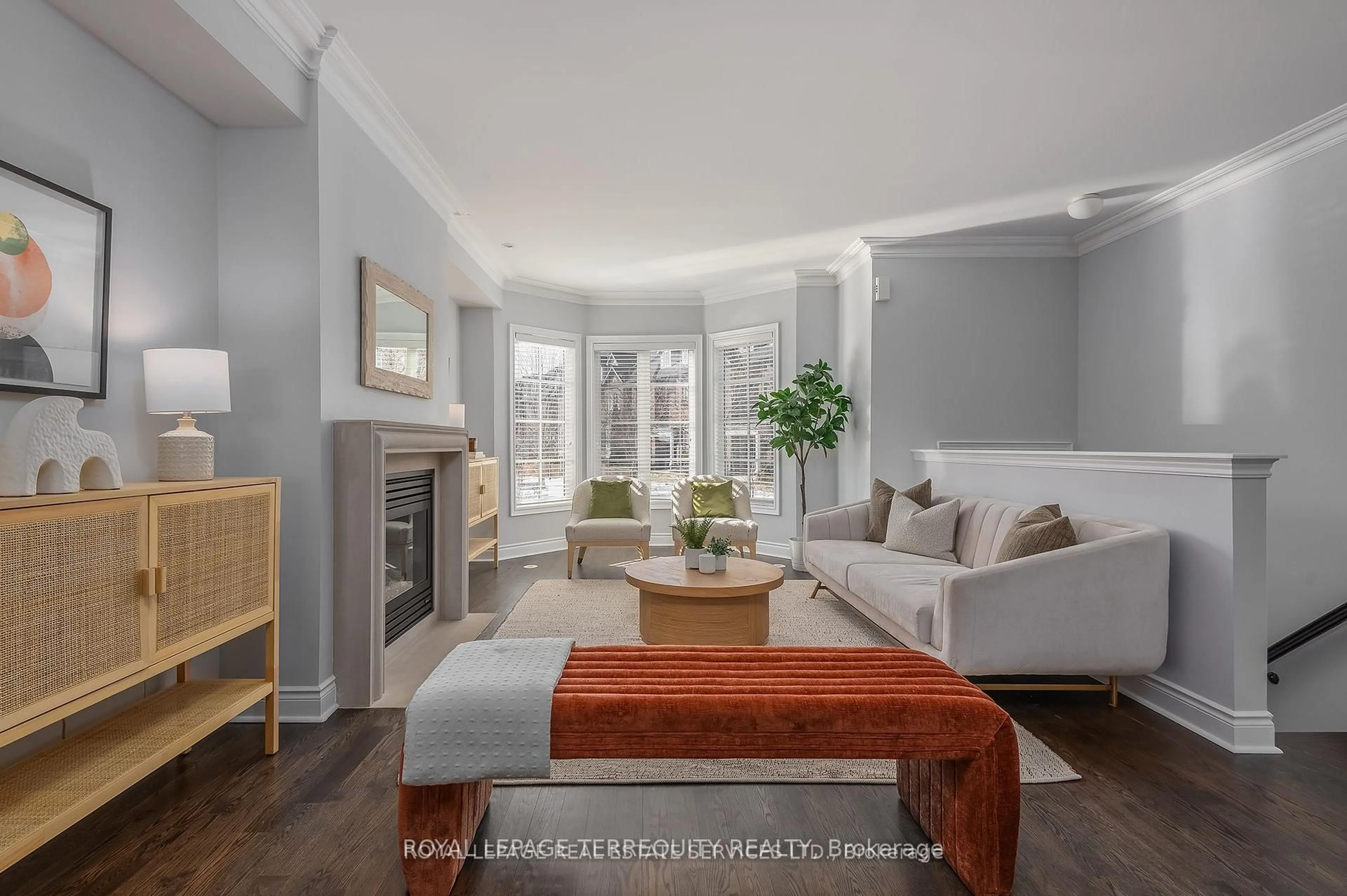Living room with furniture, unknown for 11 Shires Lane, Toronto Ontario M8Z 6C9