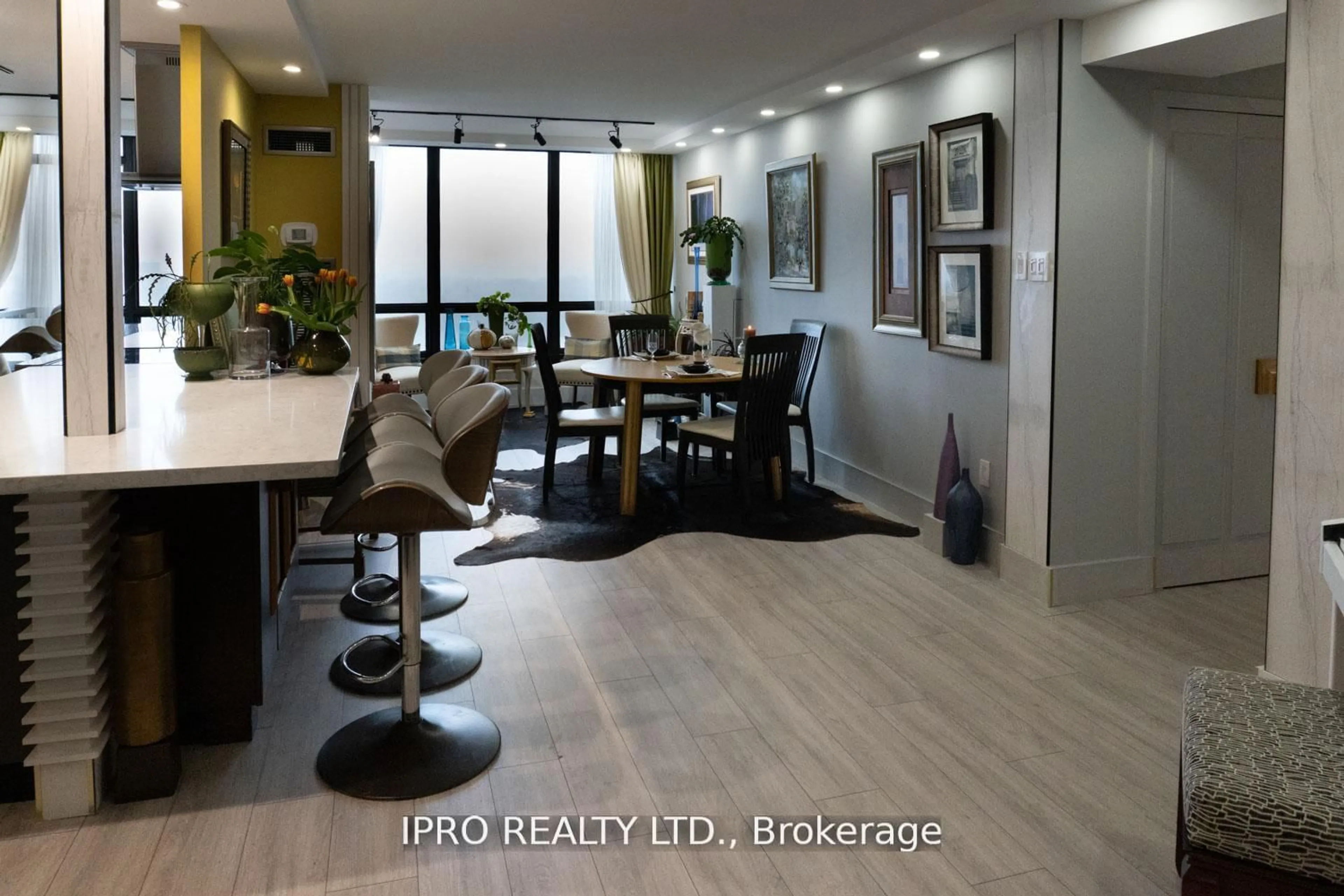 Dining room, wood/laminate floor for 1300 Islington Ave #2403, Toronto Ontario M9A 5C4
