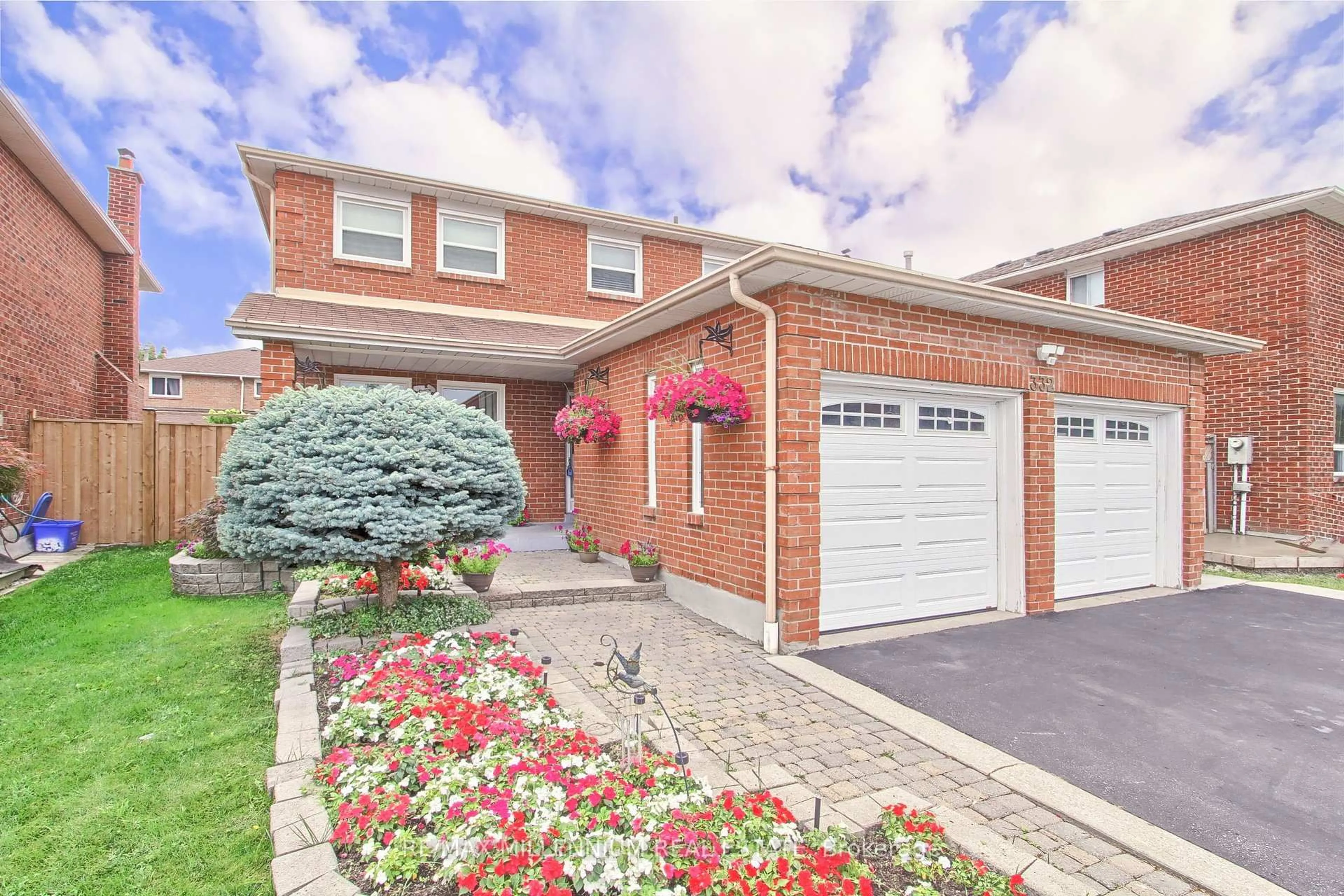 Home with brick exterior material, street for 332 Conestoga Dr, Brampton Ontario L6Z 2T1