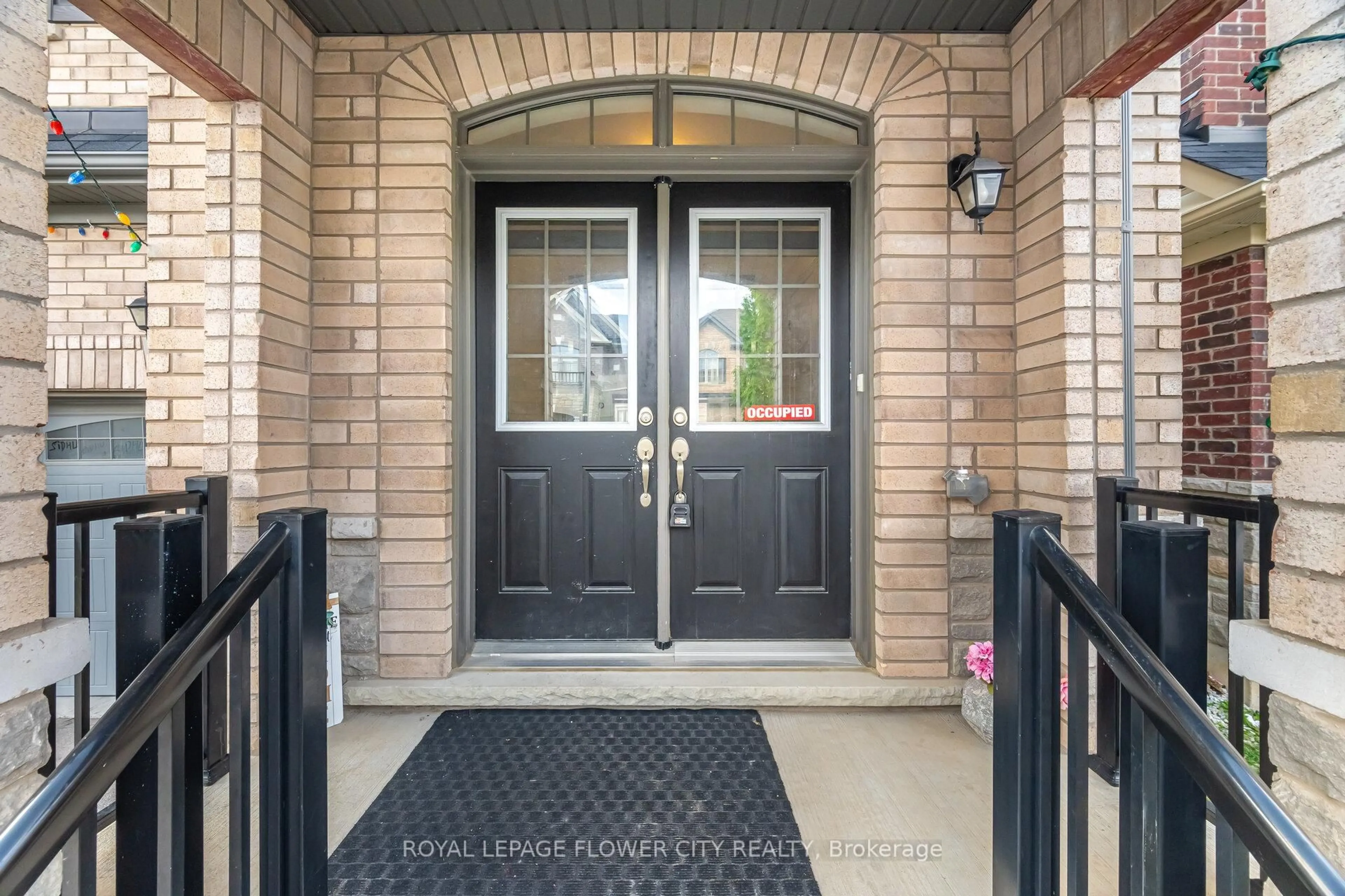 Indoor entryway for 31 O'Connor Cres, Brampton Ontario L7A 5A6